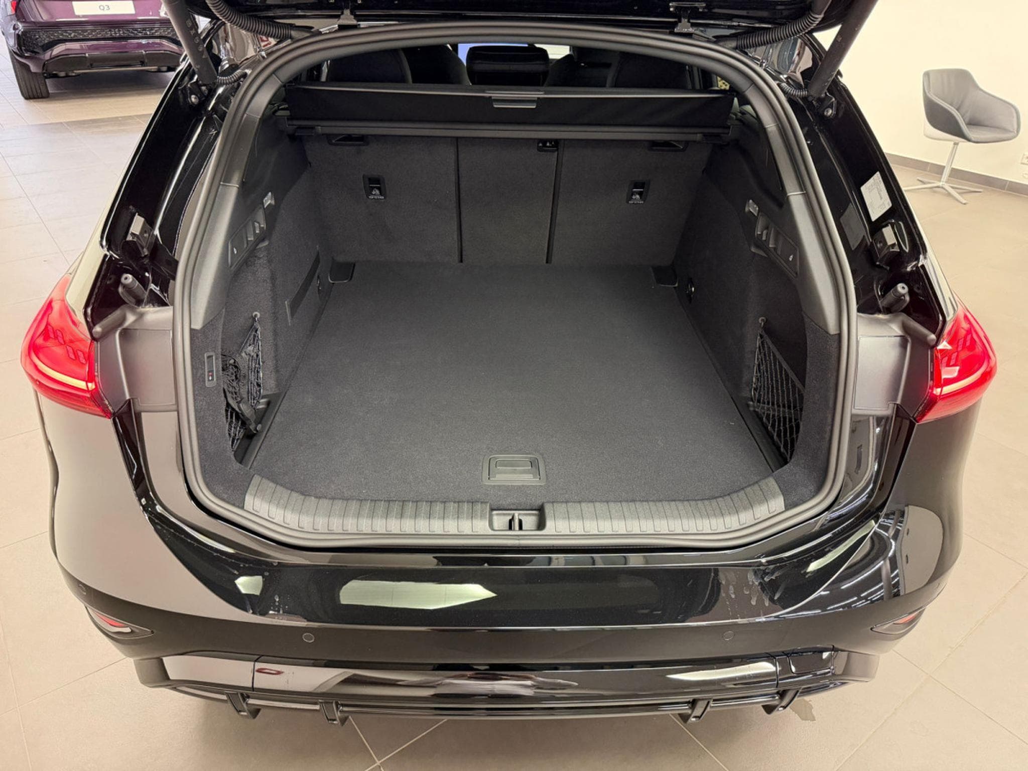 Audi A6 e-tron Avant e-tron performance S Line 367 CH / 270 KW (2026) - Foto 8