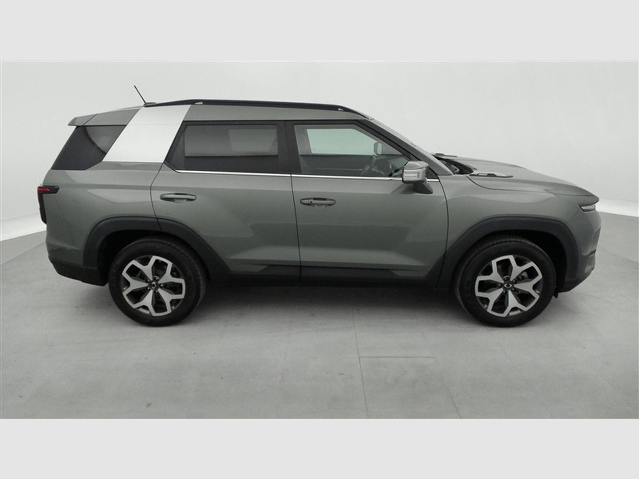 SsangYong Torres 1.5 T-GDi 163cv Dream CARPLAY / FULL LED / CUIR / CAMERA (2025) - Photo 24