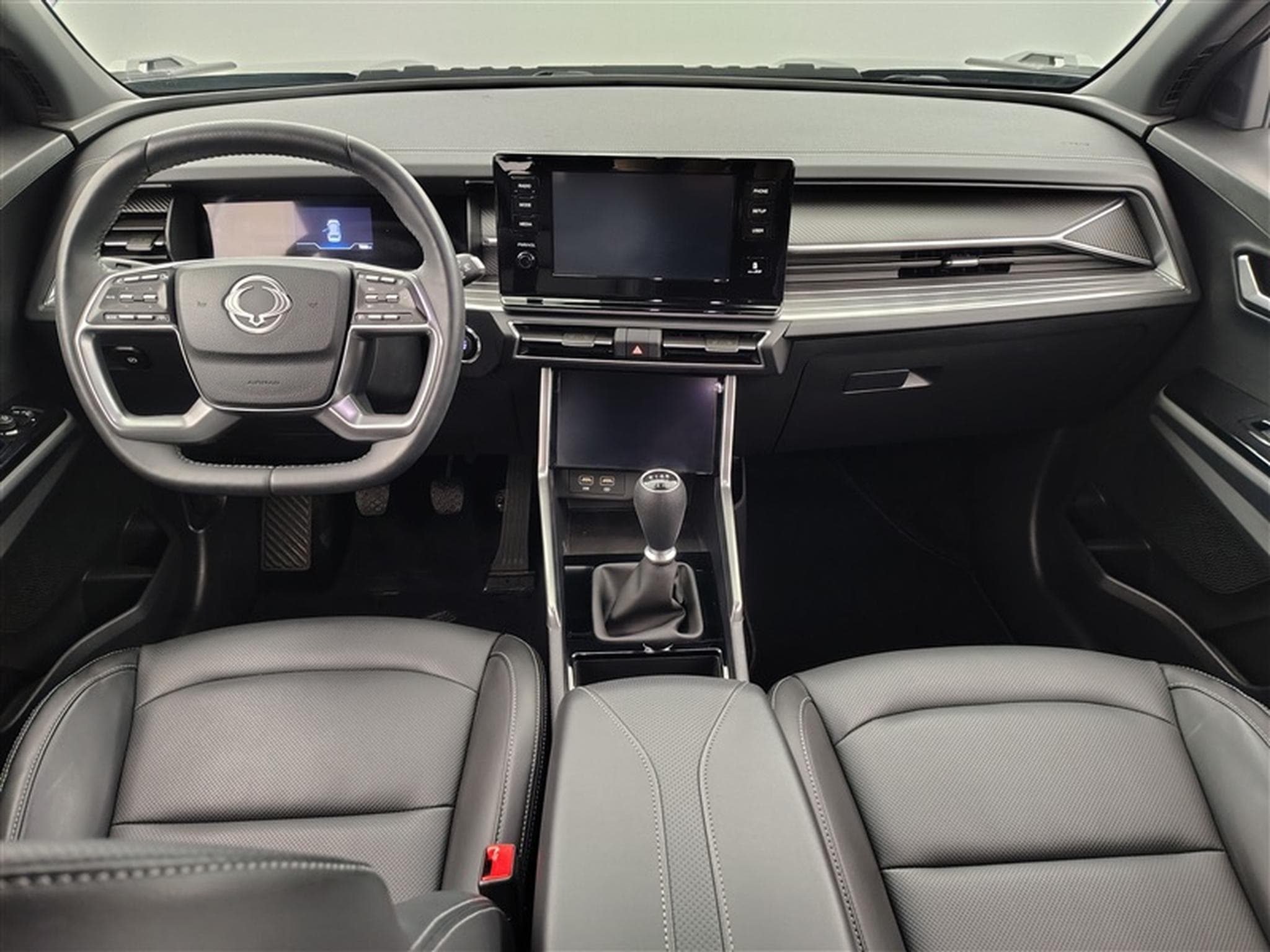 SsangYong Torres 1.5 T-GDi 163cv Dream CARPLAY / FULL LED / CUIR / CAMERA (2025) - Photo 8