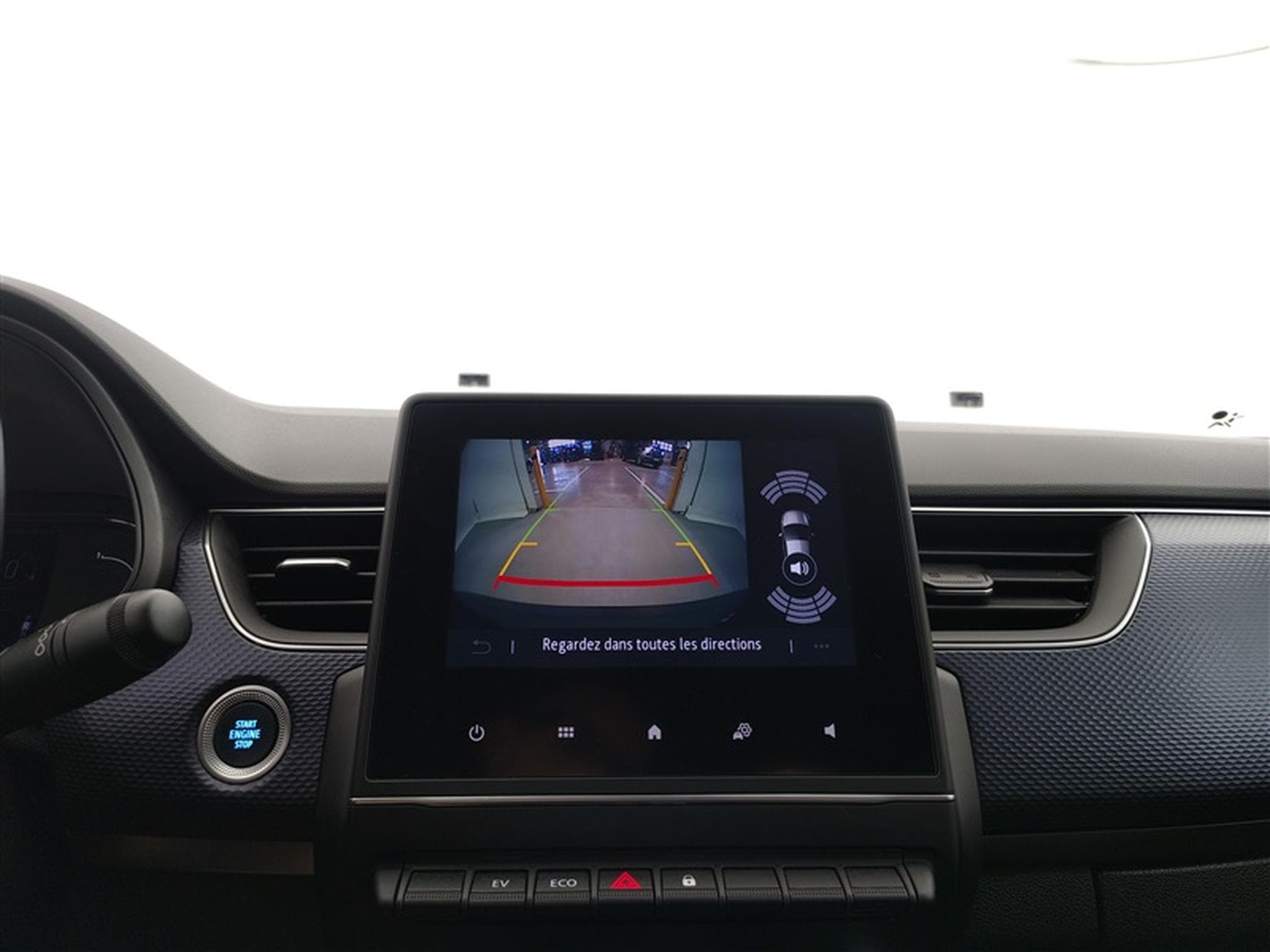 Renault Arkana E-TECH 1.6i Techno (2022) - Photo 18