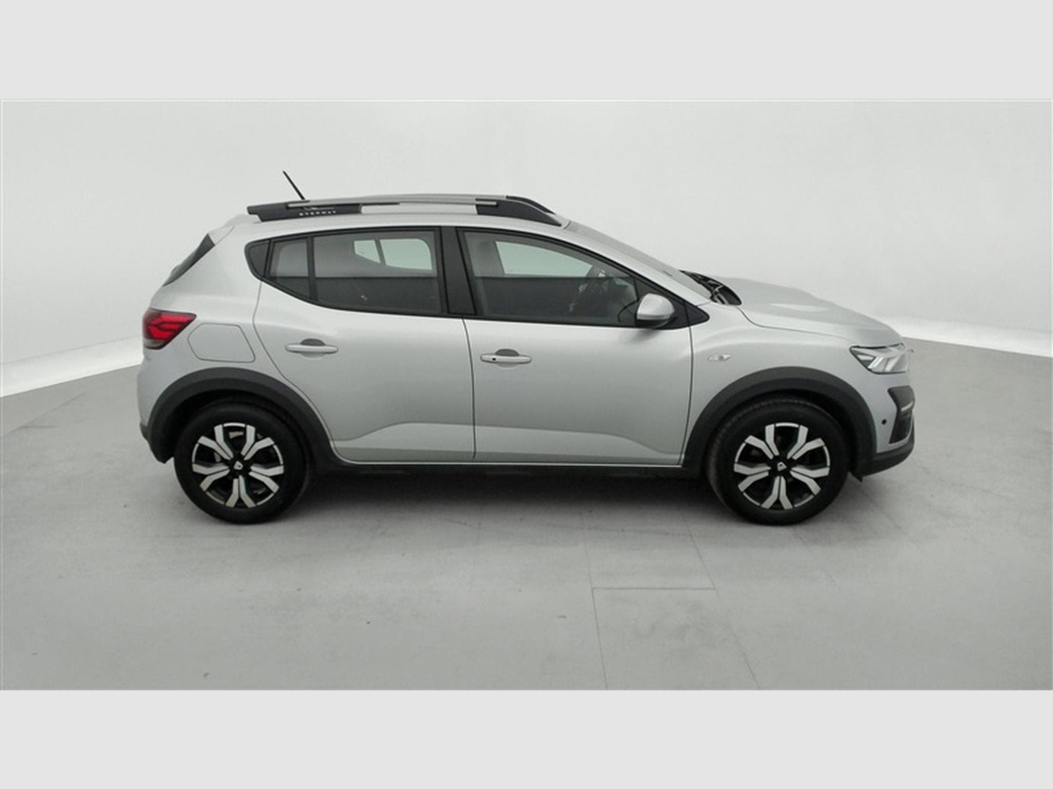 Dacia Sandero Stepway Plus 1.0 TCe*NAVI/FULL LED/CAM//CARPLAY/PDC* (2021) - Photo 25