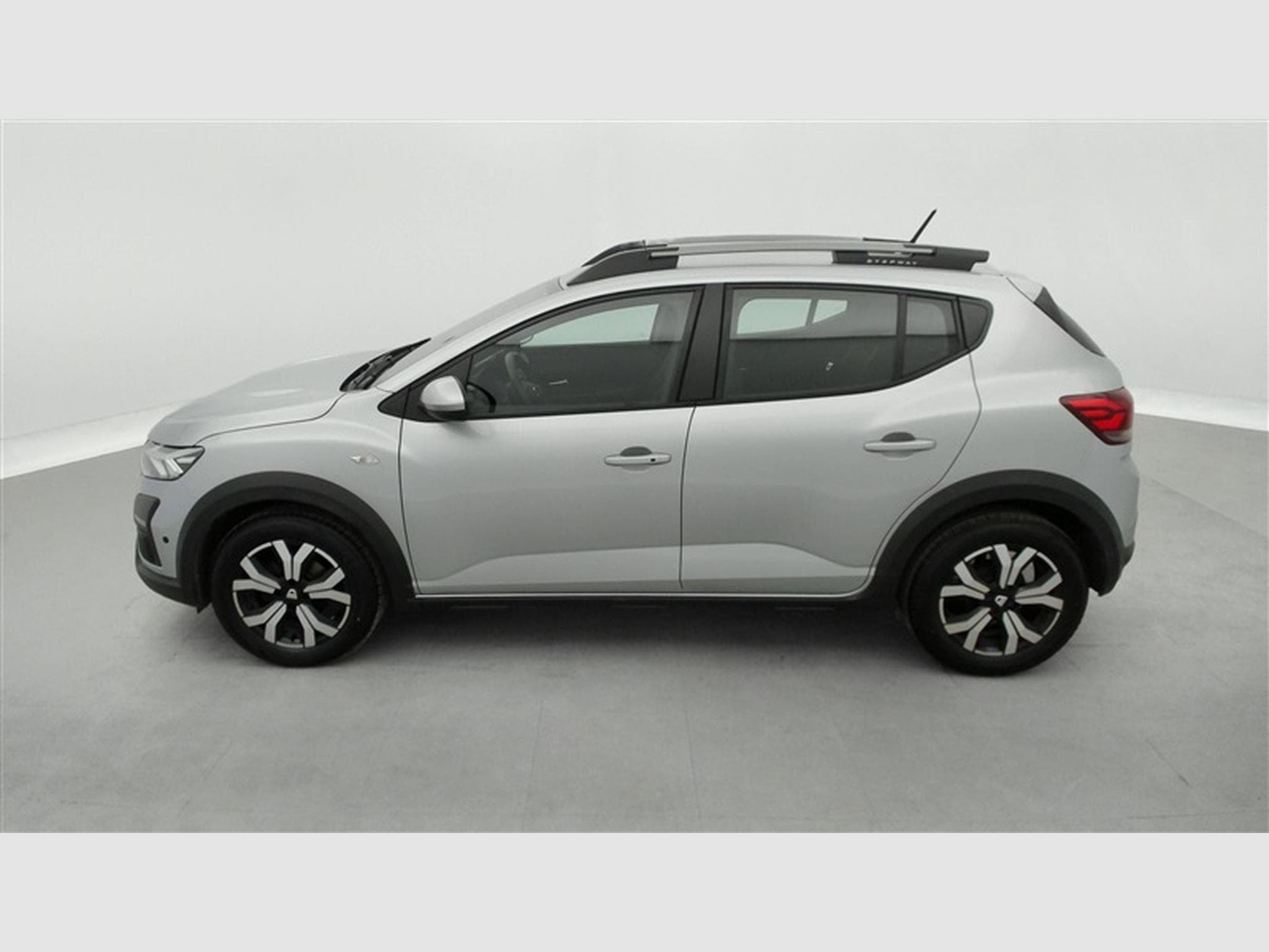 Dacia Sandero Stepway Plus 1.0 TCe*NAVI/FULL LED/CAM//CARPLAY/PDC* (2021) - Photo 3
