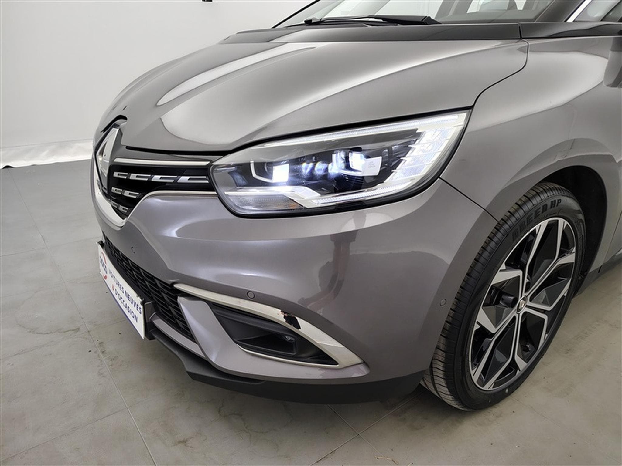 Renault Scenic 1.33 TCe 7P/LED (2021) - Photo 15