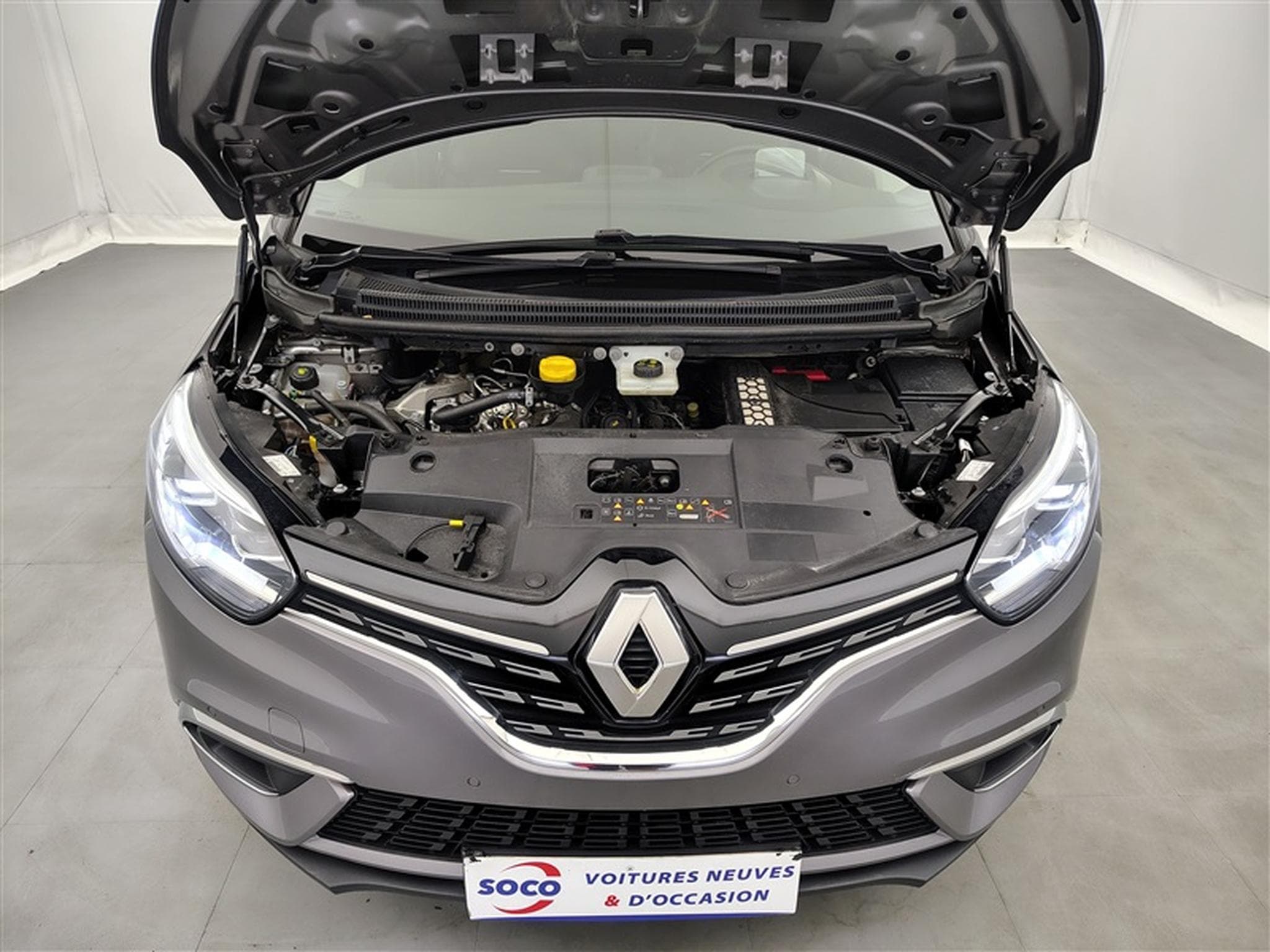 Renault Scenic 1.33 TCe 7P/LED (2021) - Photo 20
