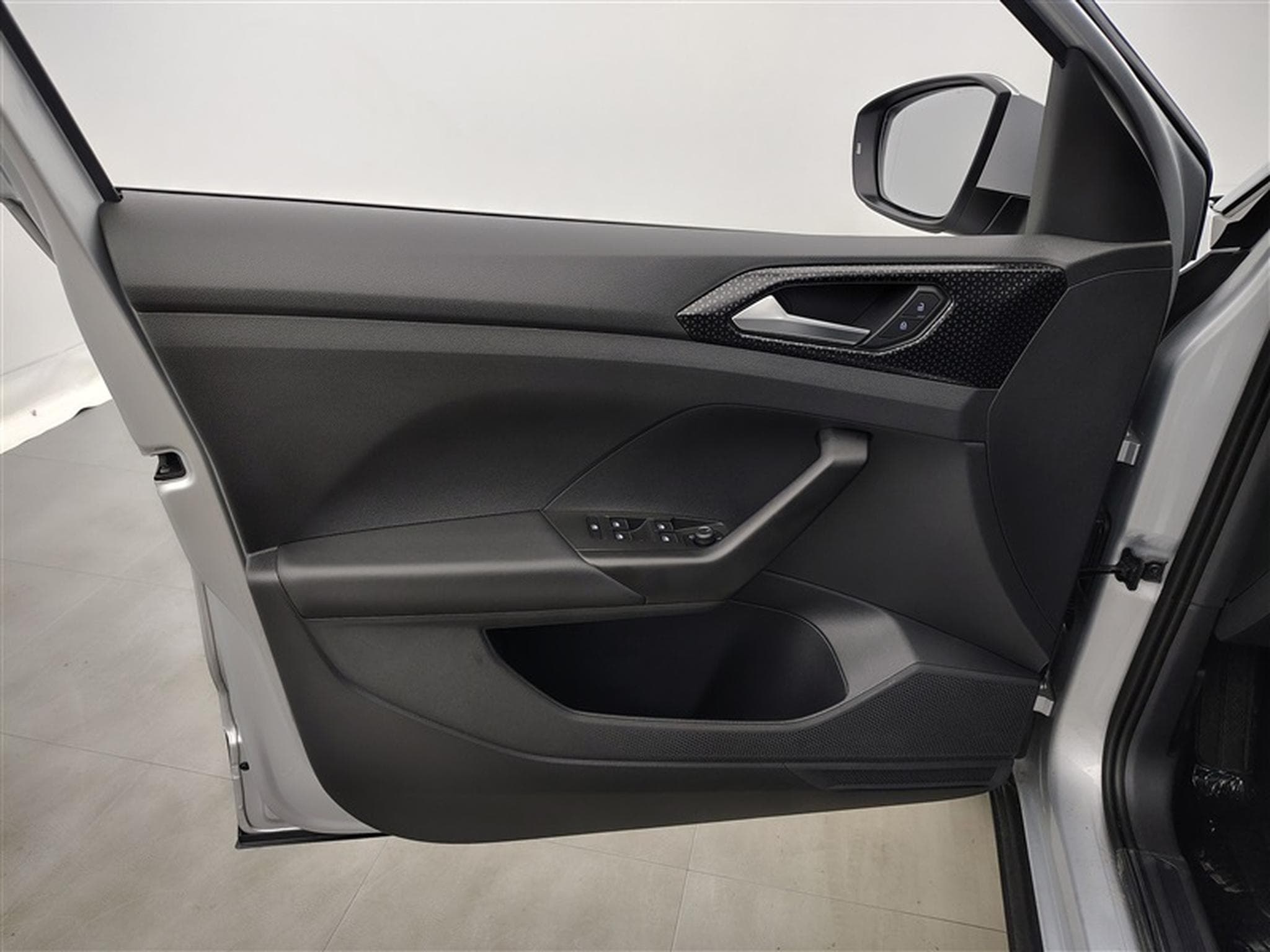 VW T-Cross 1.0 TSI Style OPF DSG (2021) - Photo 17