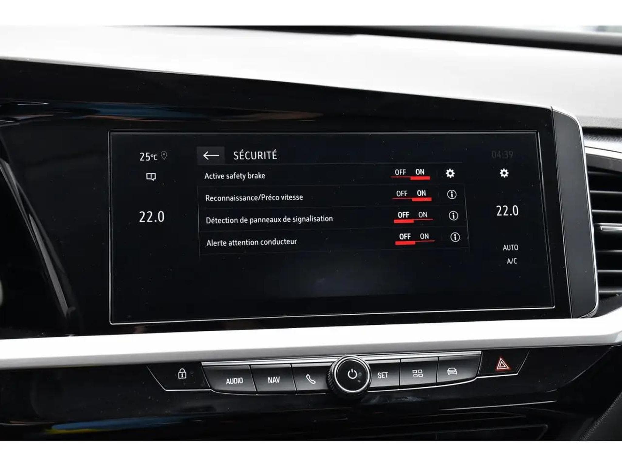 Opel Grandland (2024) - Foto 15