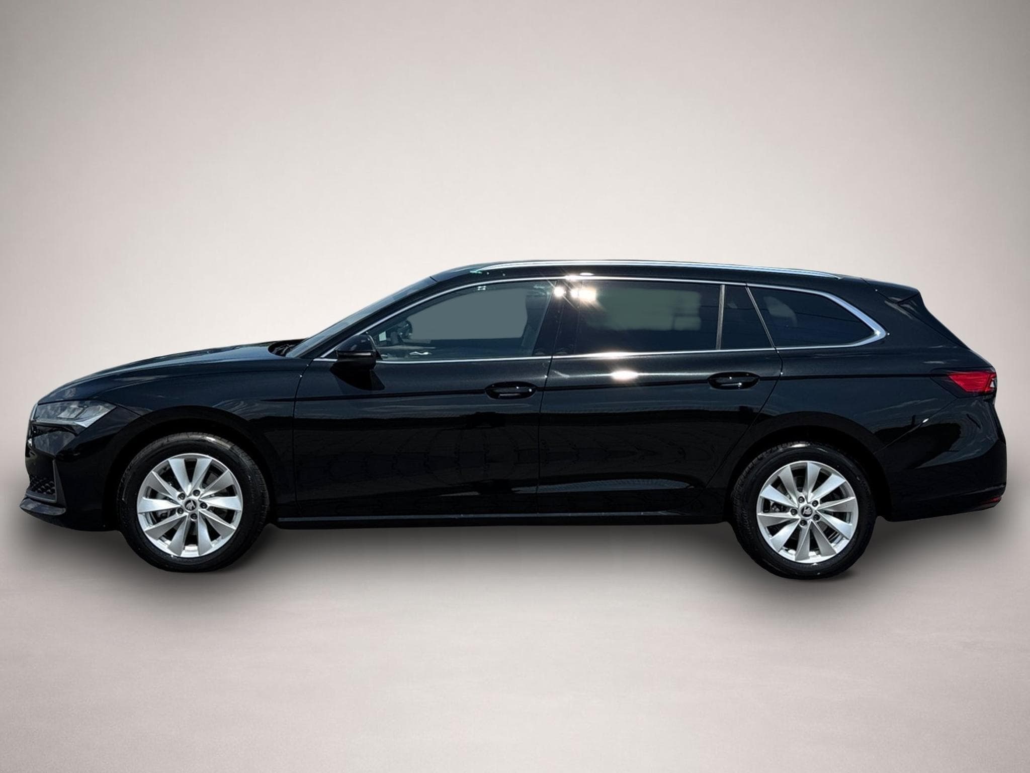 Skoda Superb (2026) - Photo 3
