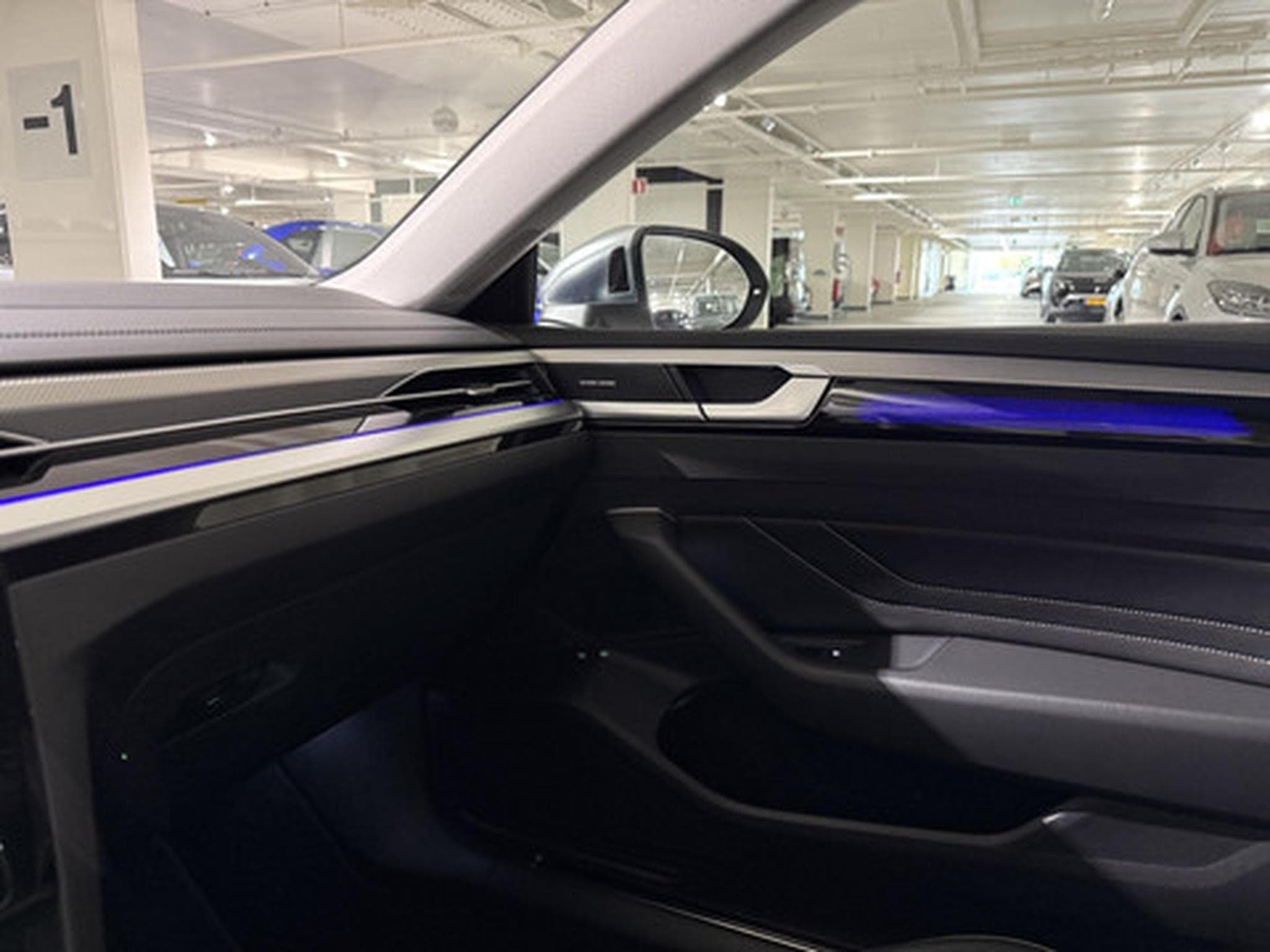 VW Arteon 2.0 TDI SCR 147kW Elegance DSG (2022) - Foto 9