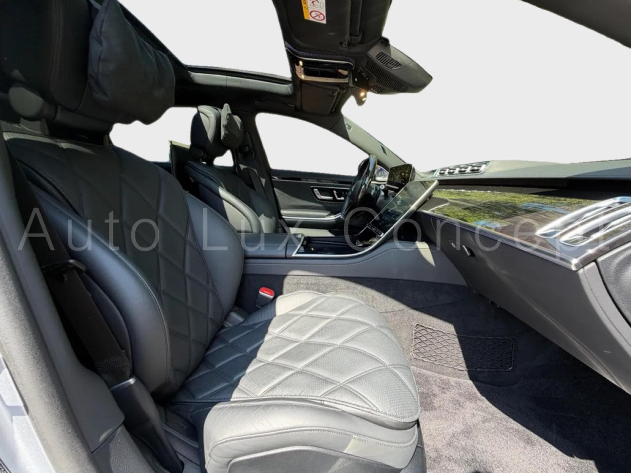 Mercedes S 680 Maybach Maybach 4MATIC Night Series (2023) - Photo 10