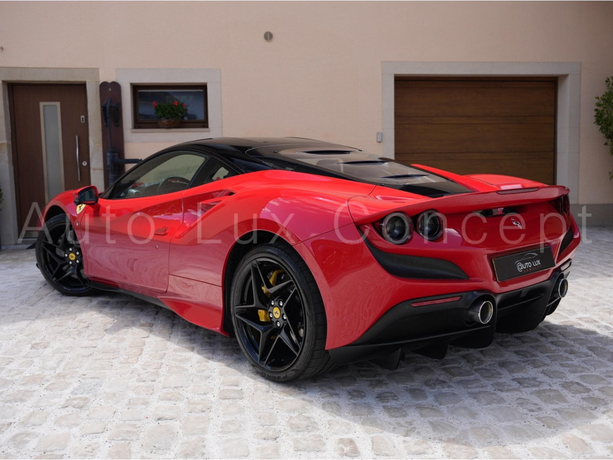 Ferrari F8 Tributo Full PPF/Carbon/Lift/Racing Seats/Passenger Display (2021) - Photo 4