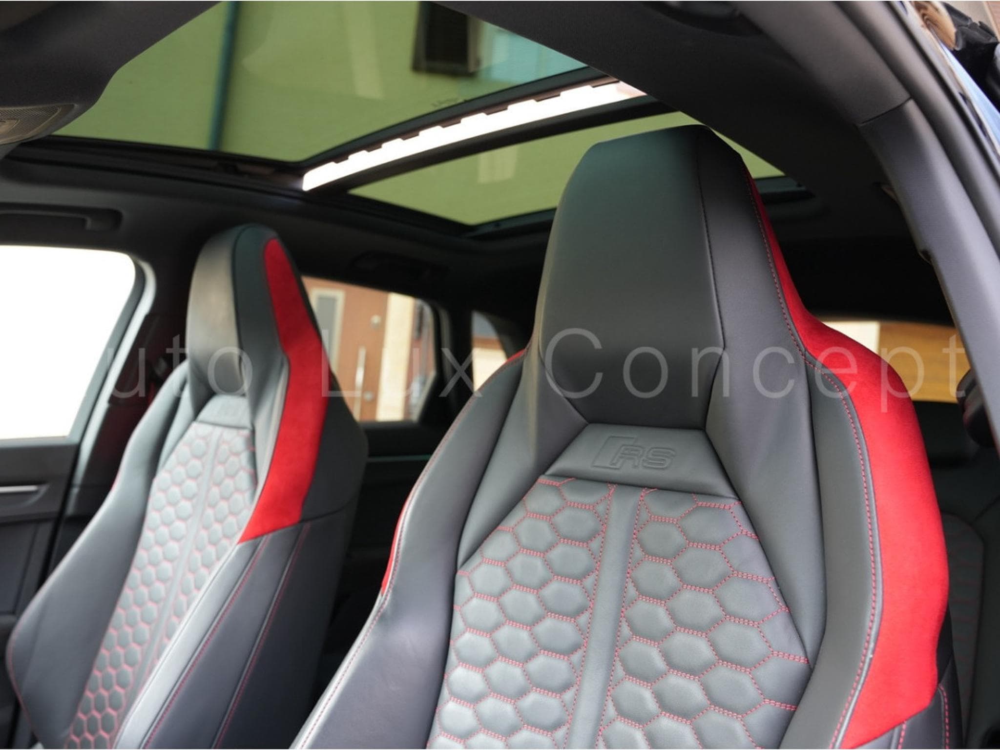 Audi RSQ3 2.5 TFSI quattro S tronic (2020) - Photo 8