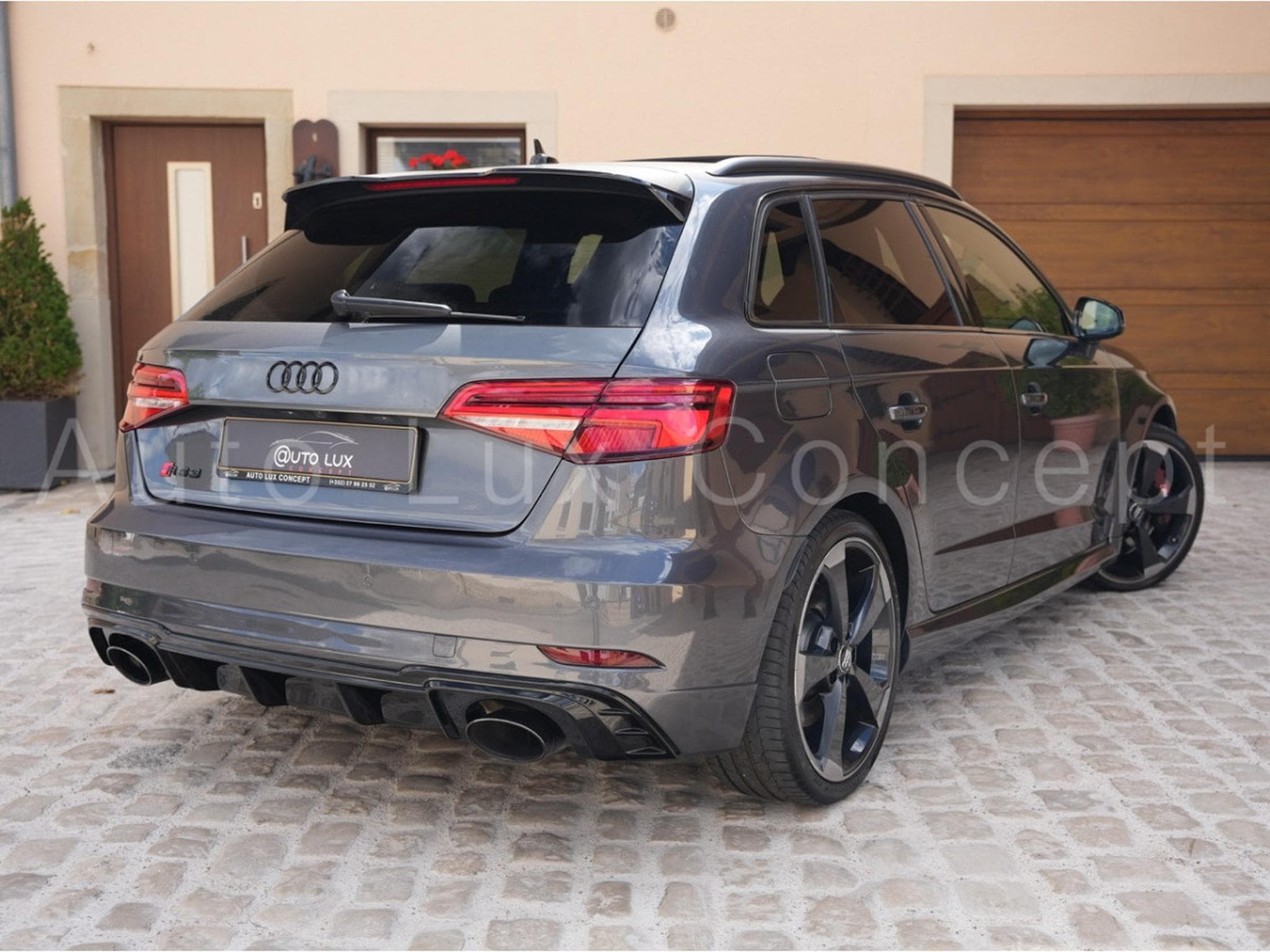Audi RS3 Sportback 2.5 TFSI quattro S tronic 7 (2020) - Photo 3