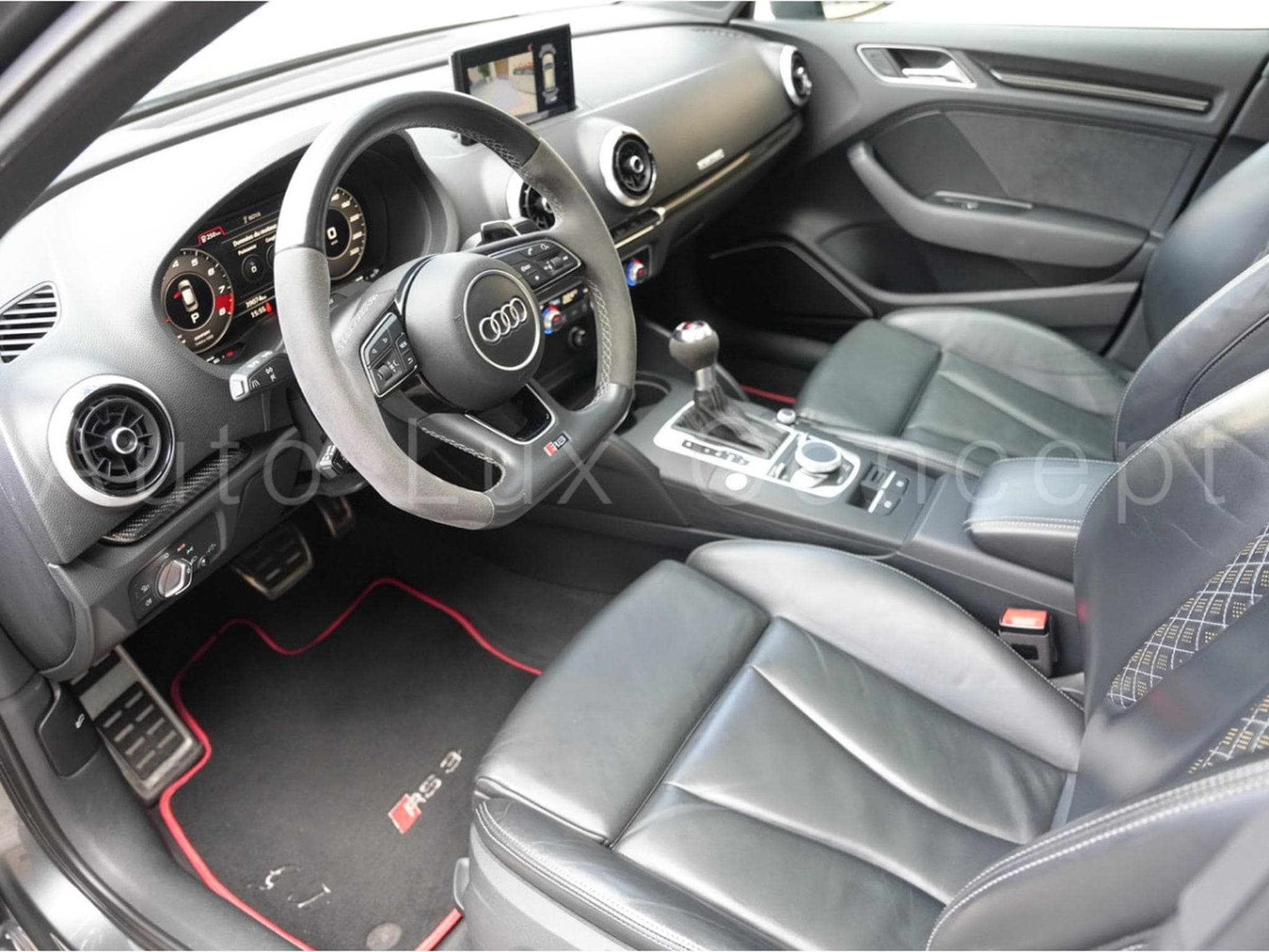 Audi RS3 Sportback 2.5 TFSI quattro S tronic 7 (2020) - Photo 5