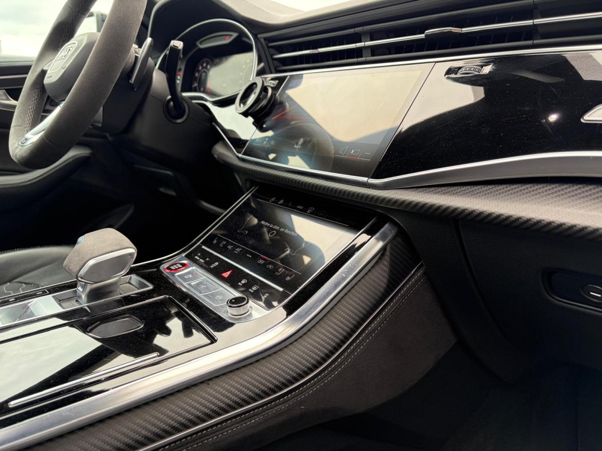 Audi RSQ8 4.0 TFSI/PANO/23//HUD/Matrix/DYNAMIC/NIGHT V/*VOLL** (2024) - Photo 19