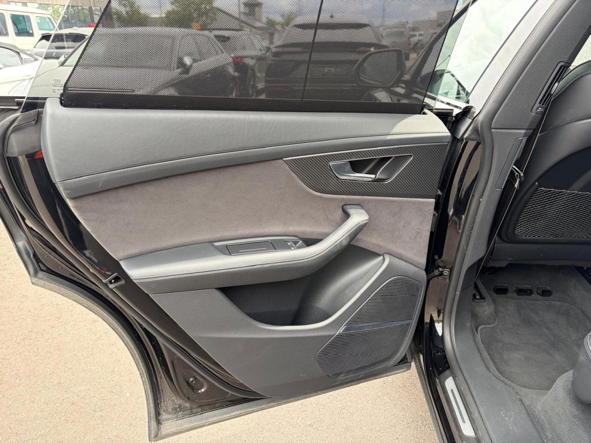 Audi RSQ8 4.0 TFSI/PANO/23//HUD/Matrix/DYNAMIC/NIGHT V/*VOLL** (2024) - Photo 22