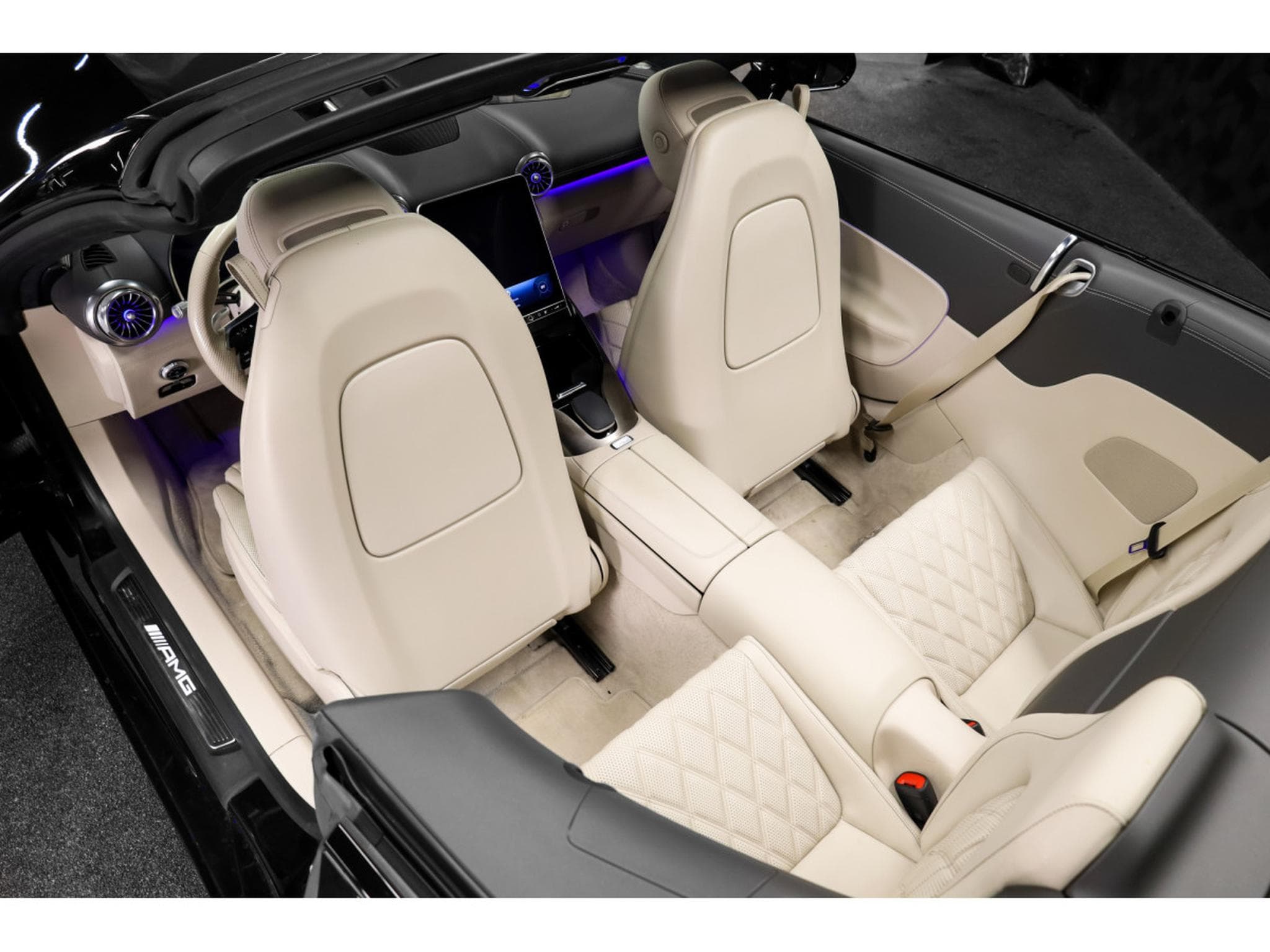 Mercedes SL 63 AMG 4 MATIC + (2022) - Photo 20