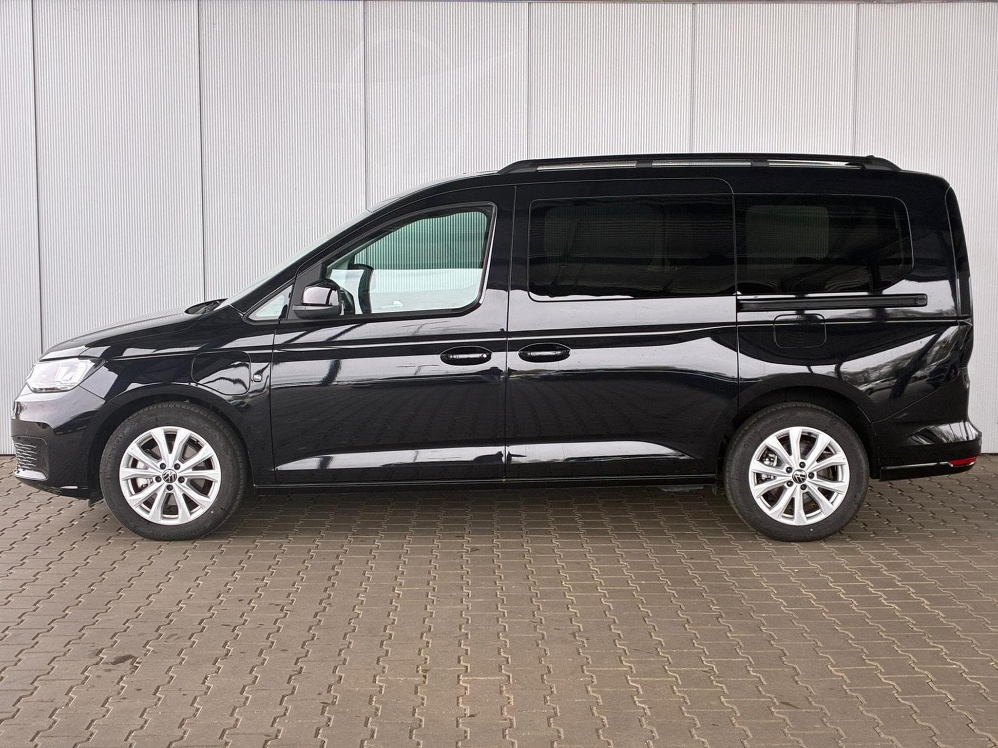 VW Caddy Life (2026) - Photo 2