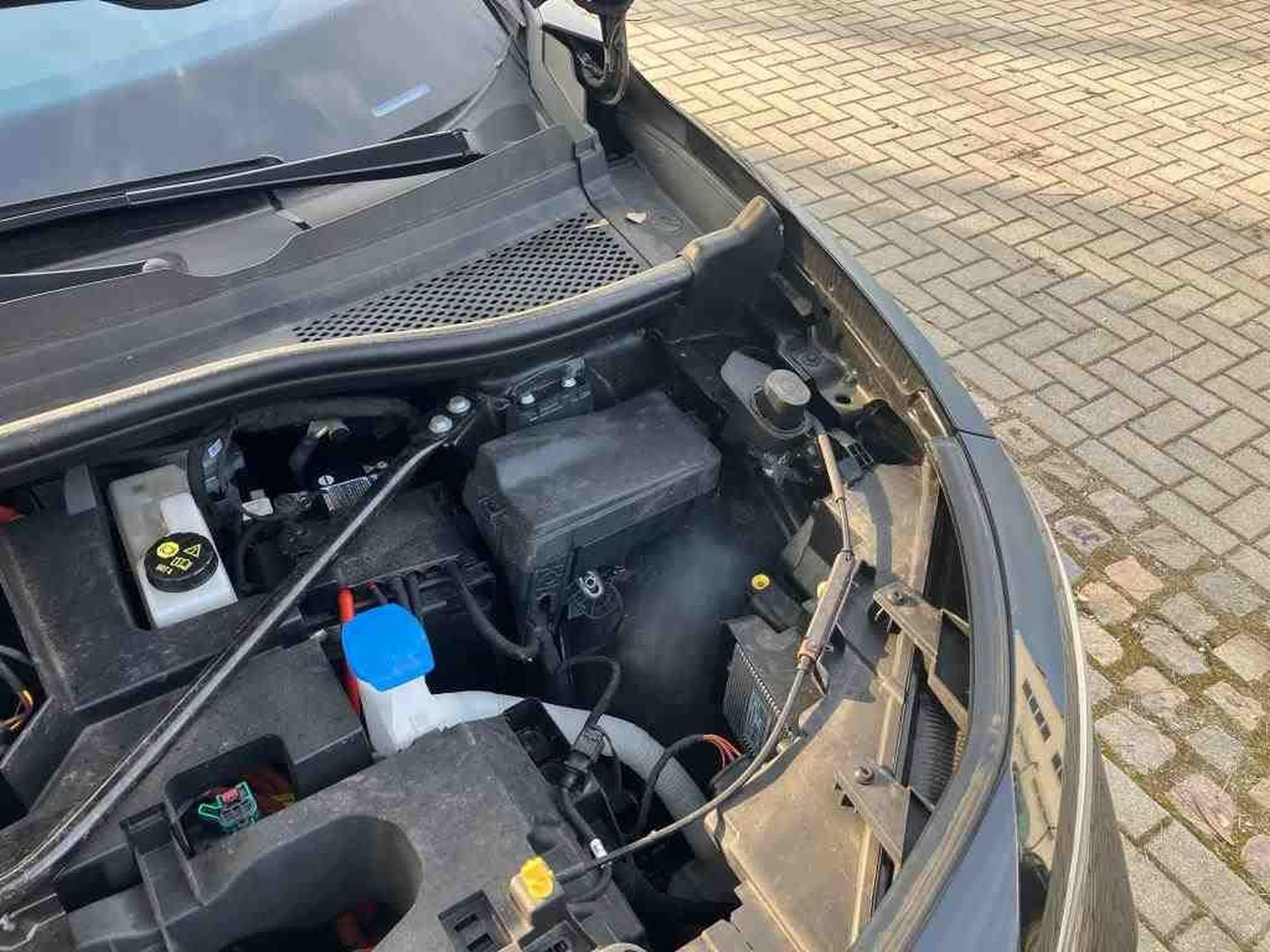 VW ID.4 Pro Performance (2023) - Photo 12