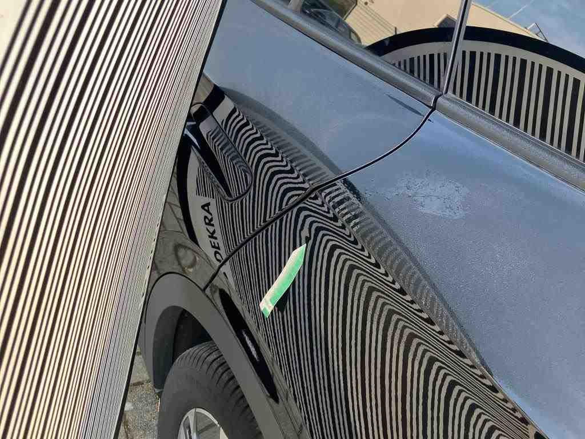 VW ID.4 Pro Performance (2023) - Photo 16