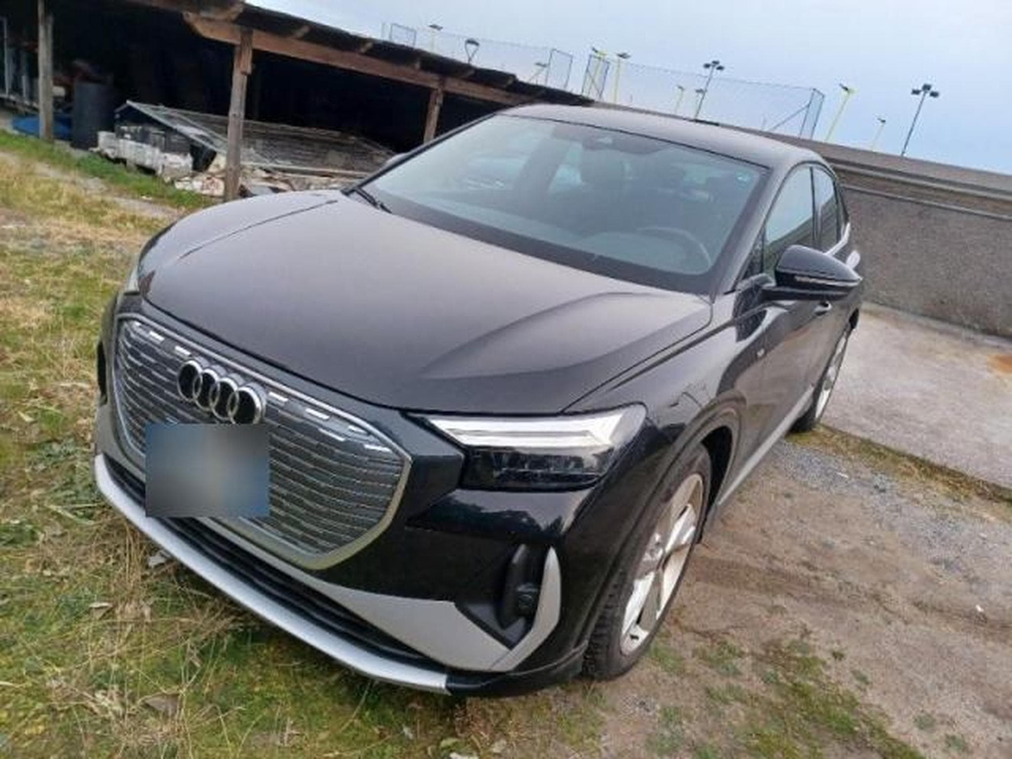 Audi Q4 e-tron S line Sportback (2023) - Photo 1