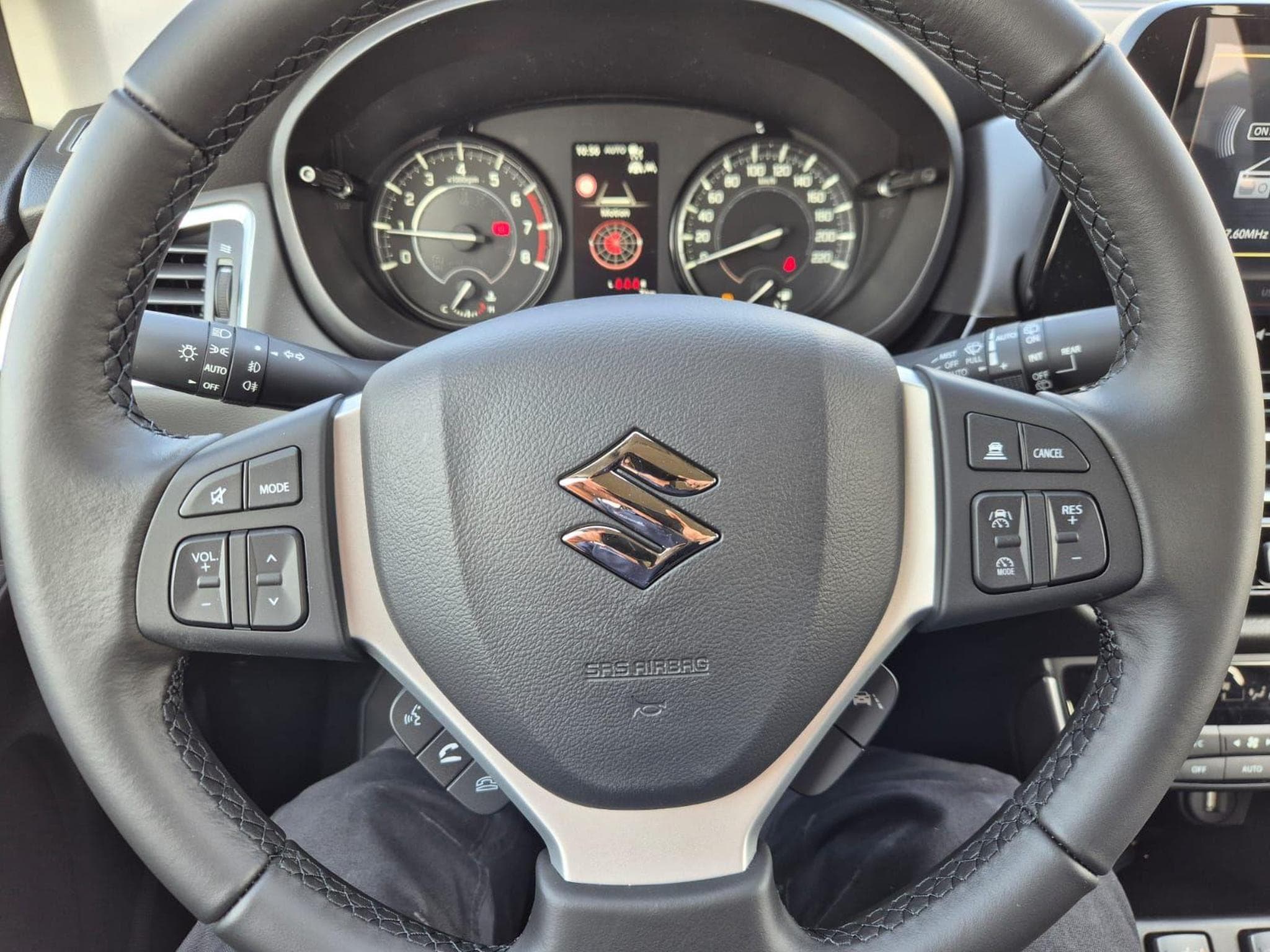 Suzuki S-Cross Comfort+ (2026) - Photo 15
