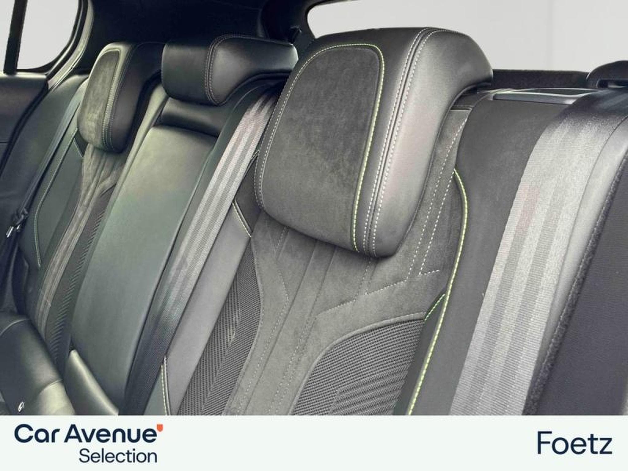 PEUGEOT 308 PHEV 180ch Allure e-EAT8 (2022) - Photo 9