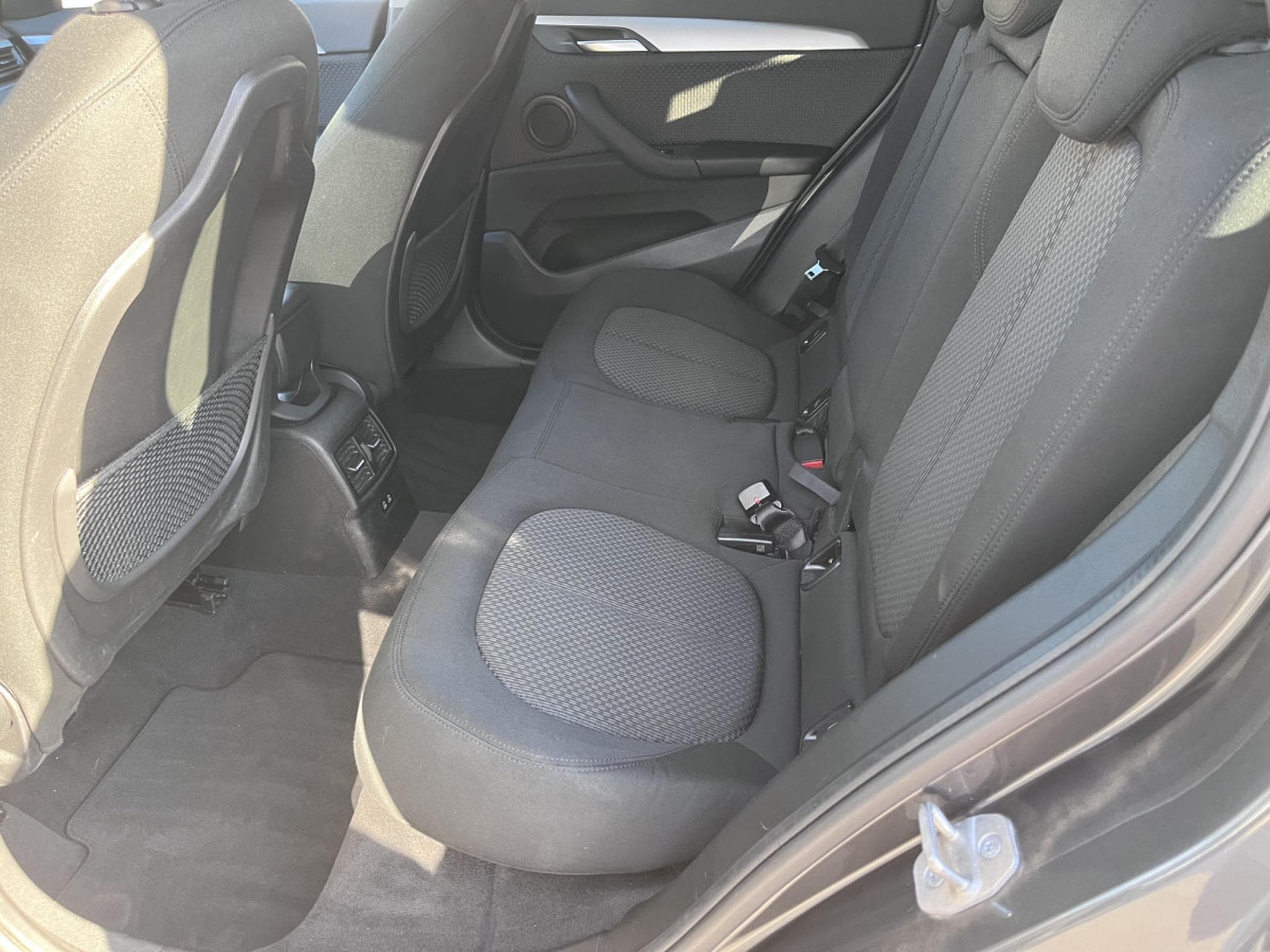BMW X1 sDrive16dA 116PK (2021) - Photo 10