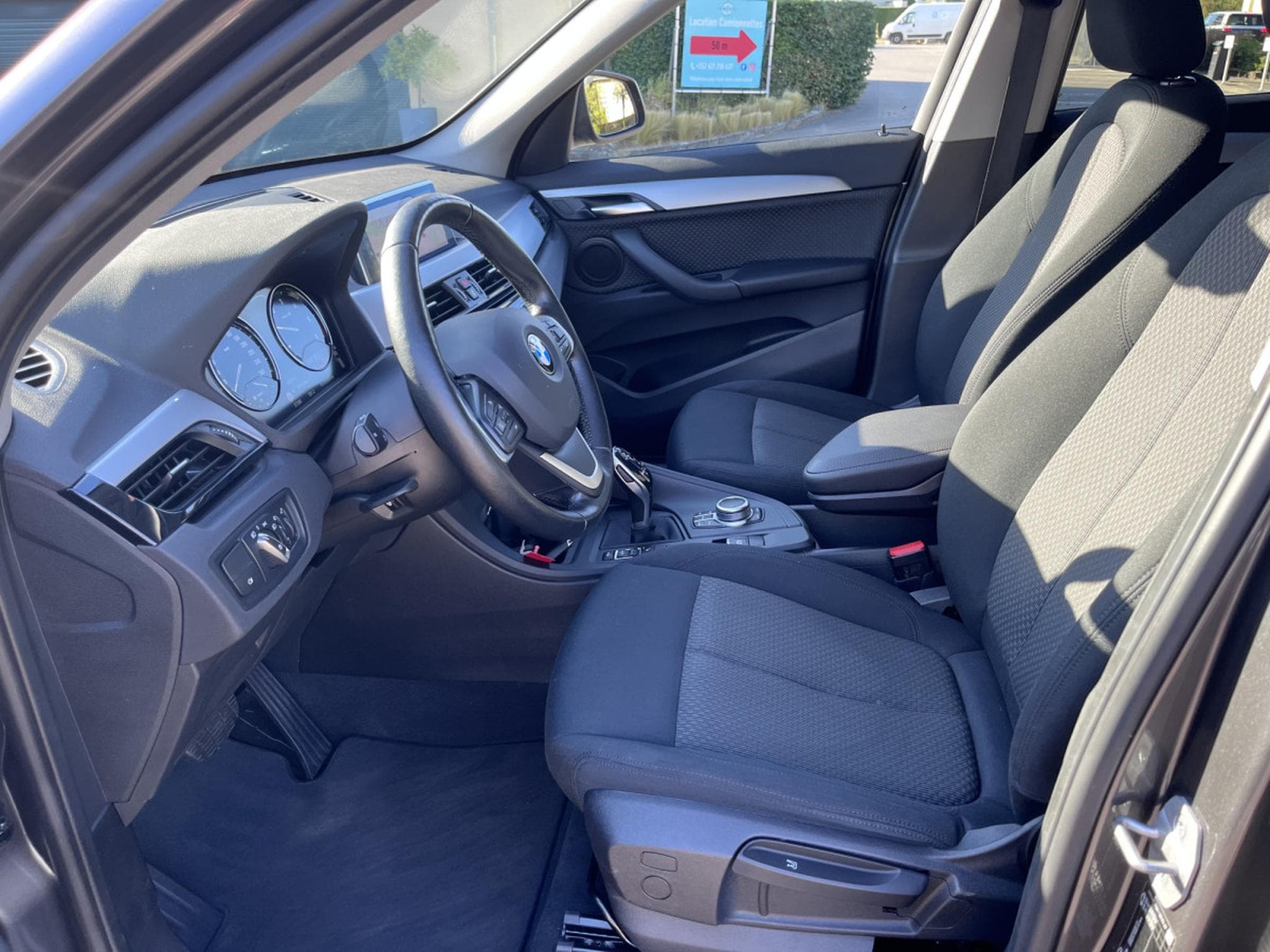 BMW X1 sDrive16dA 116PK (2021) - Photo 8