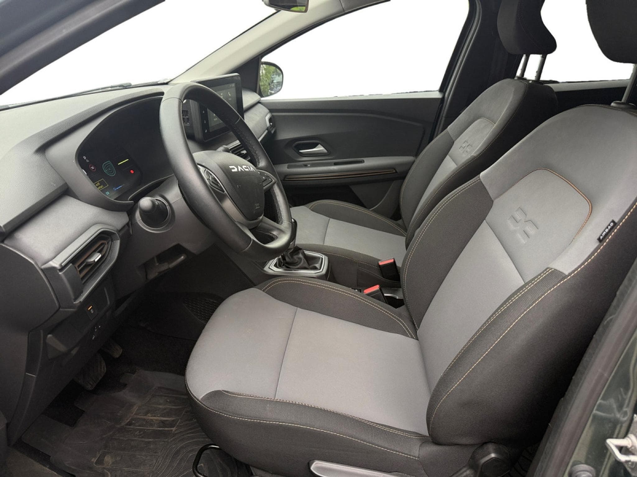 Dacia Jogger 1.6 Hybrid Extreme 5pl (2025) - Foto 8