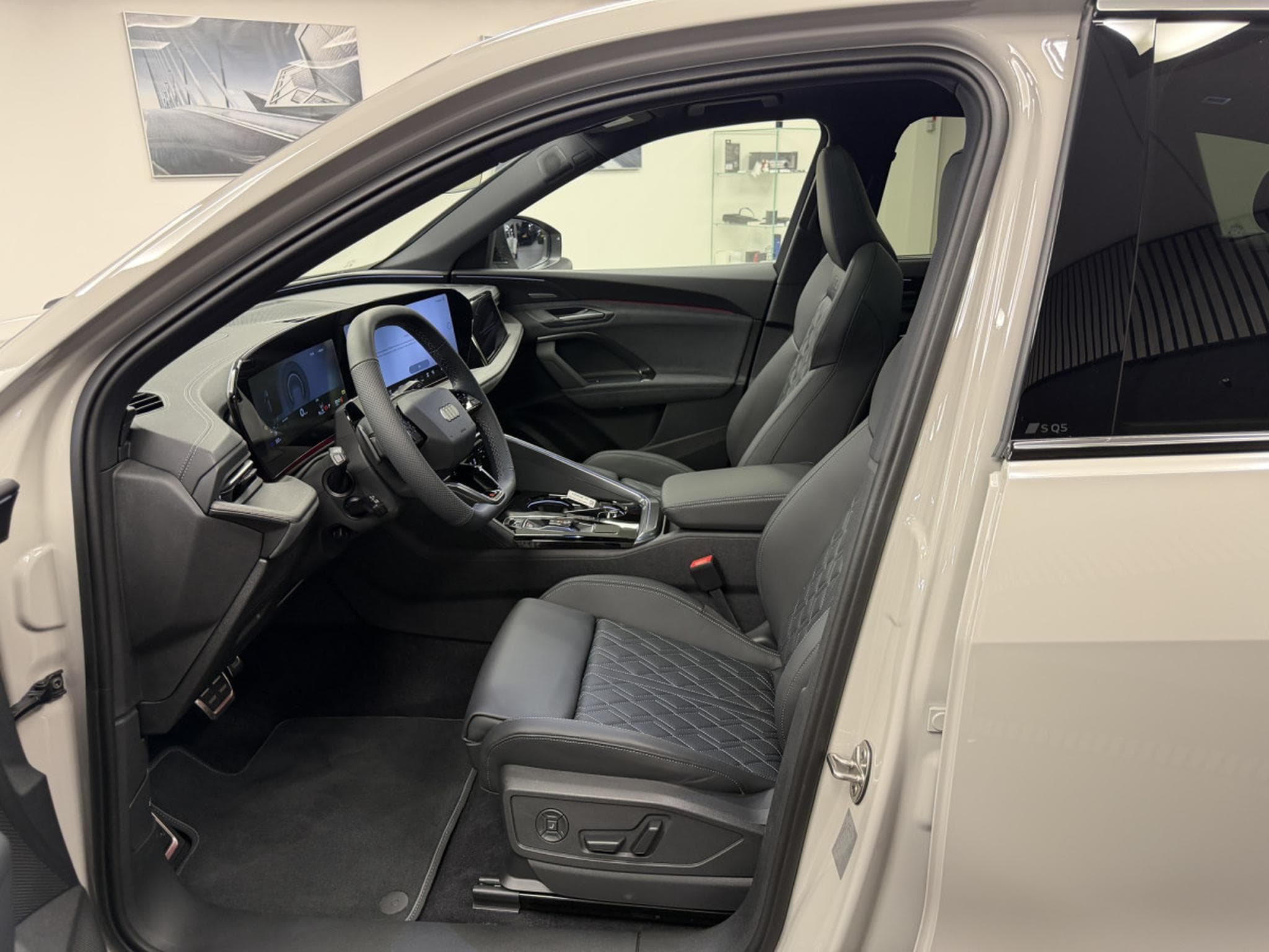 Audi SQ5 SUV 367 CH / 270 kW TFSI quattro S tronic (2026) - Foto 3