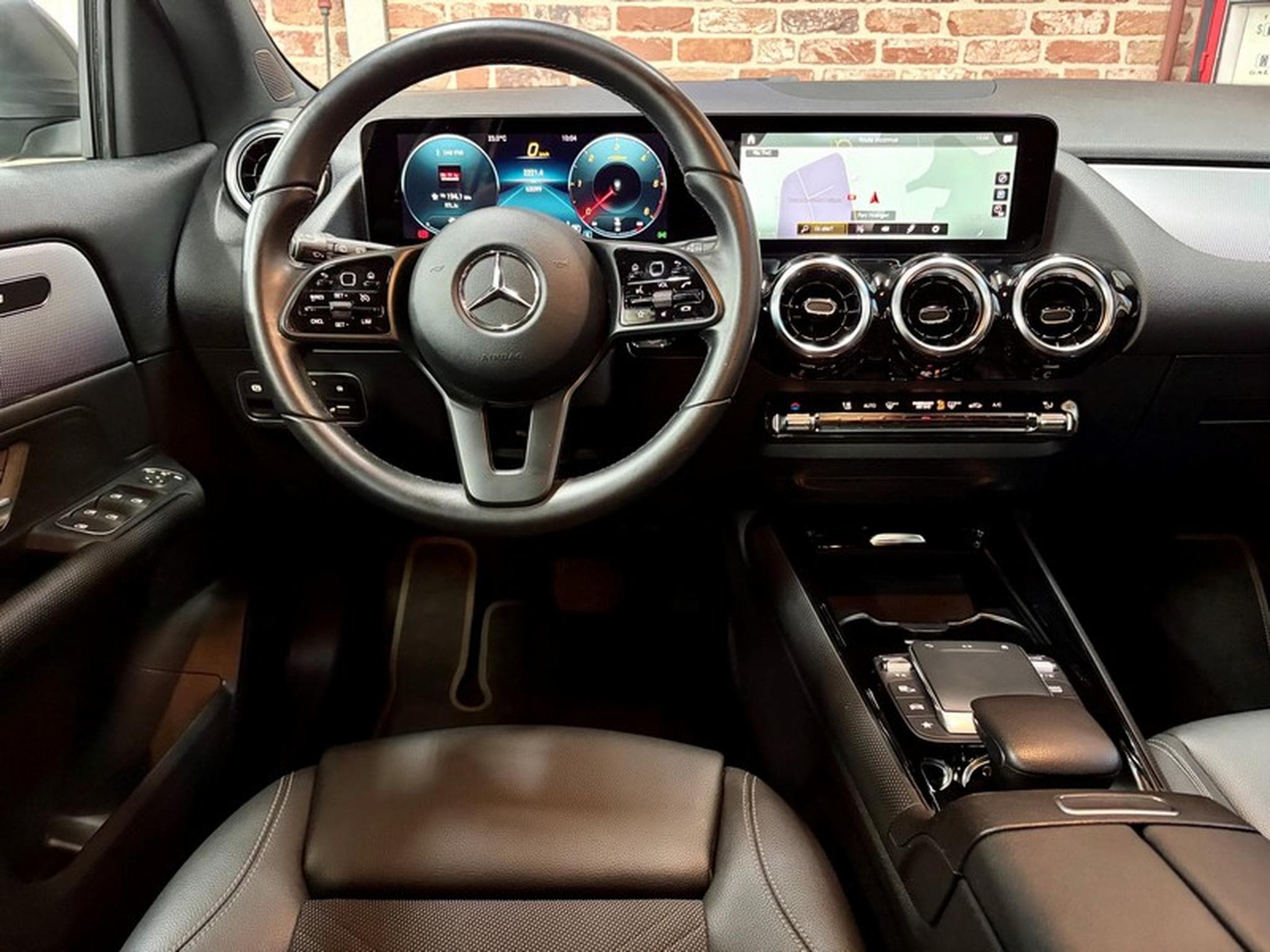 Mercedes GLA 200 GLA 200d 2.0 150cv Auto BUSINESS SOLUTION (2022) - Photo 4