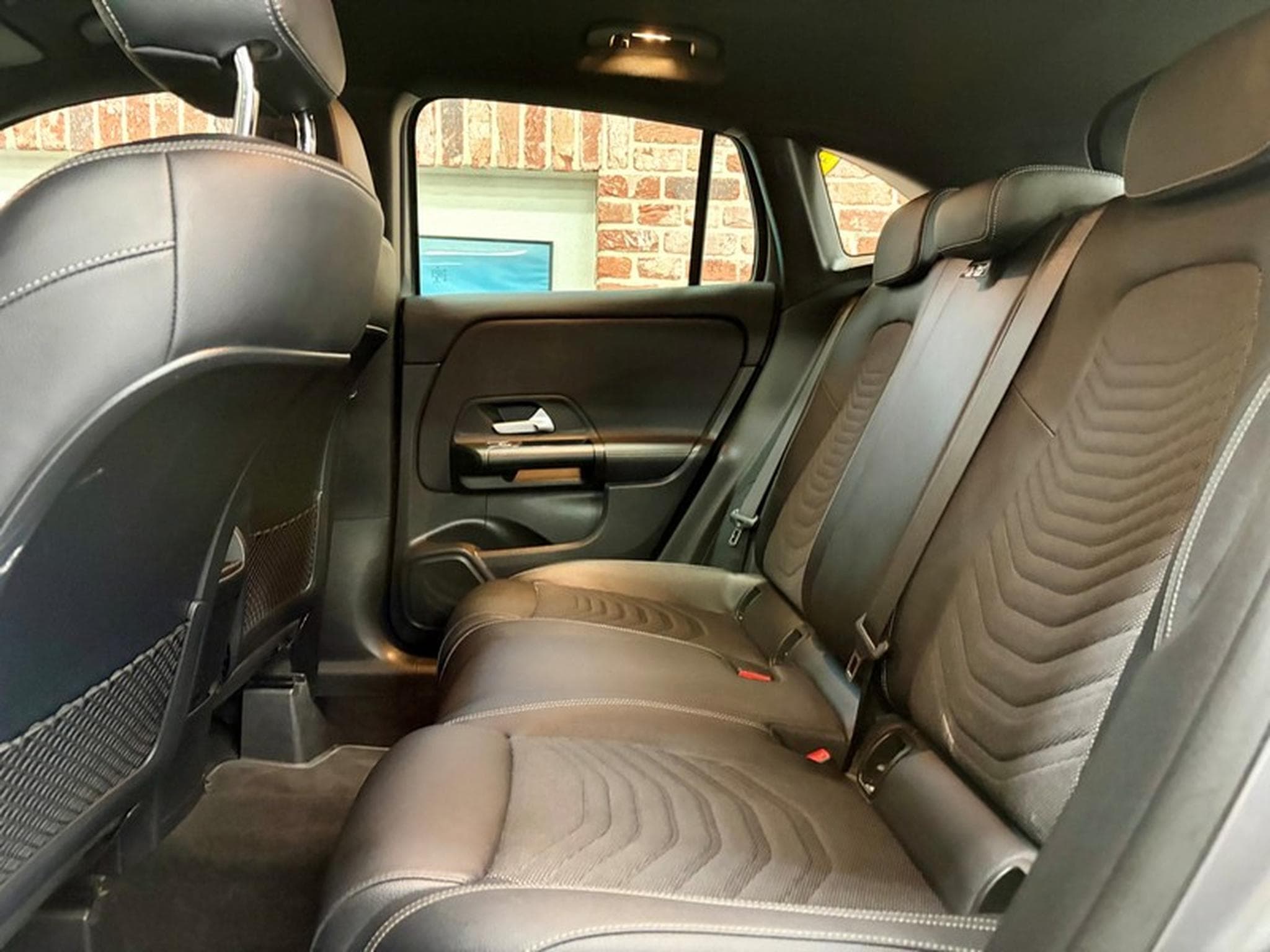 Mercedes GLA 200 GLA 200d 2.0 150cv Auto BUSINESS SOLUTION (2022) - Photo 6