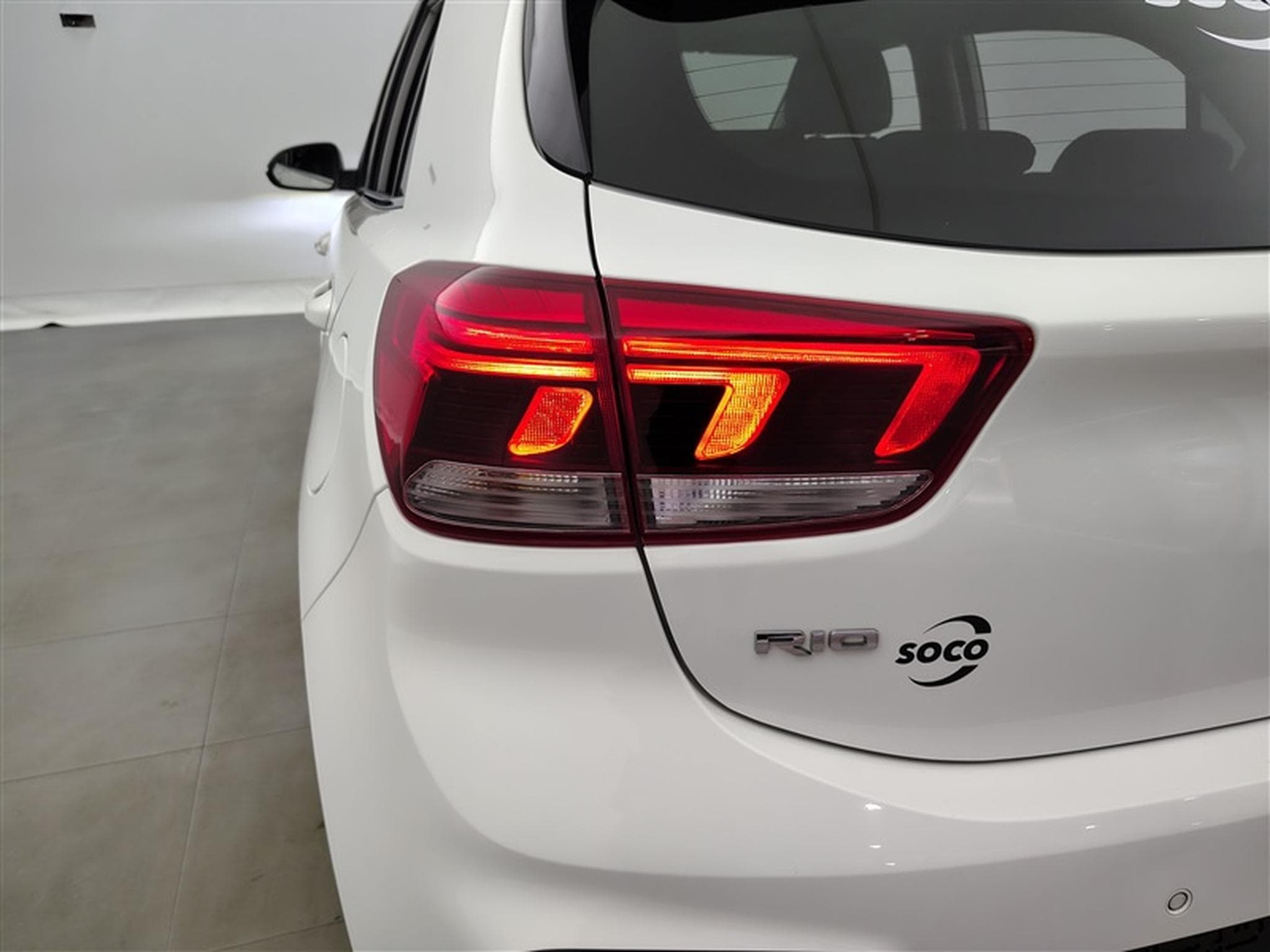 Kia Rio 1.0 T GT Line (2021) - Photo 16