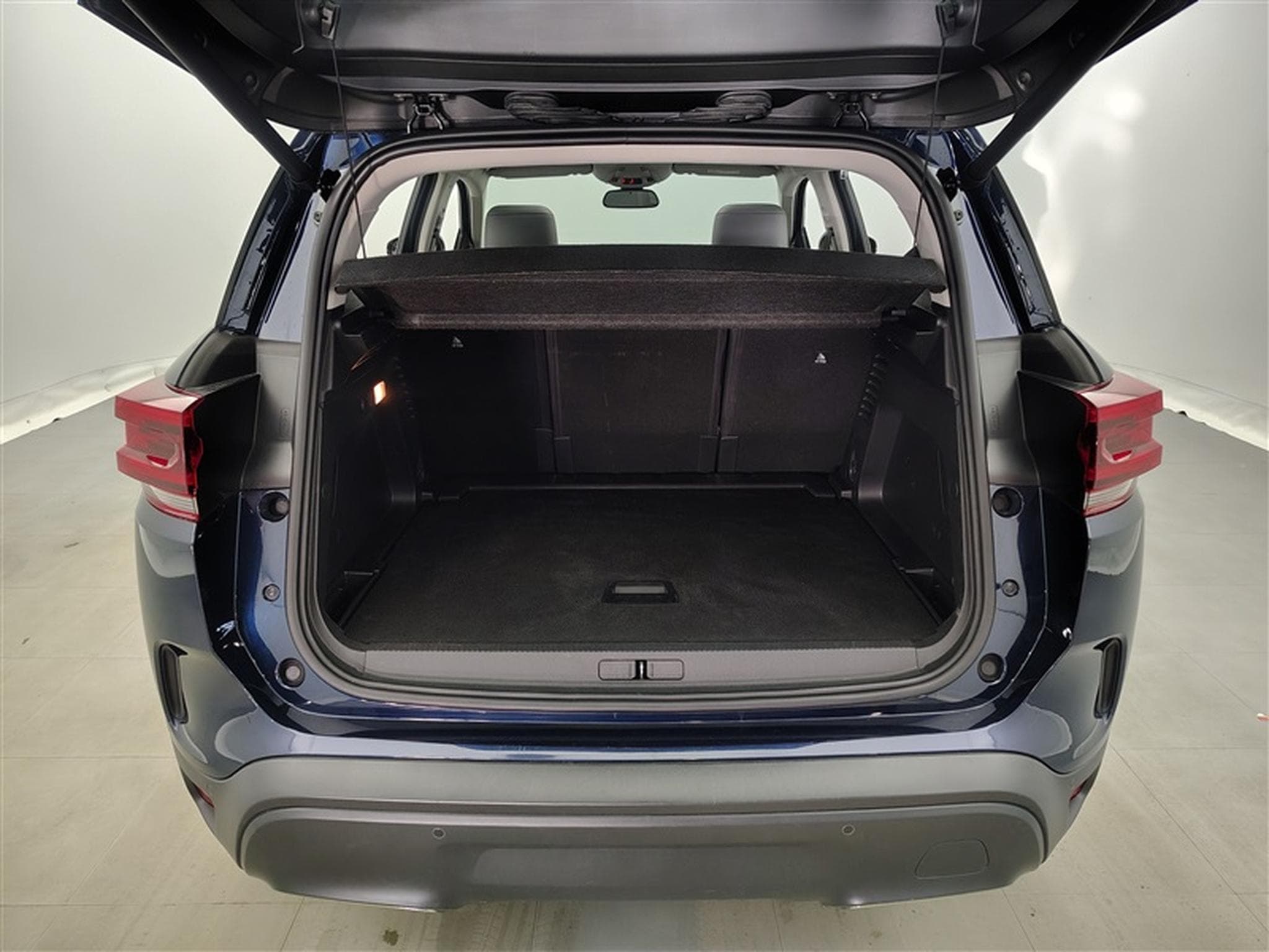 Citroen C5 Aircross 1.2i 130Cv EAT8 Shine NAVI / CARPLAY / FULL LED (2023) - Photo 14