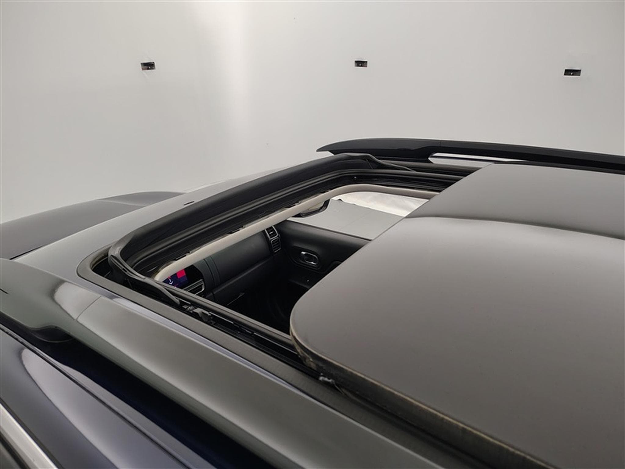 Citroen C5 Aircross 1.2i 130Cv EAT8 Shine NAVI / CARPLAY / FULL LED (2023) - Photo 19