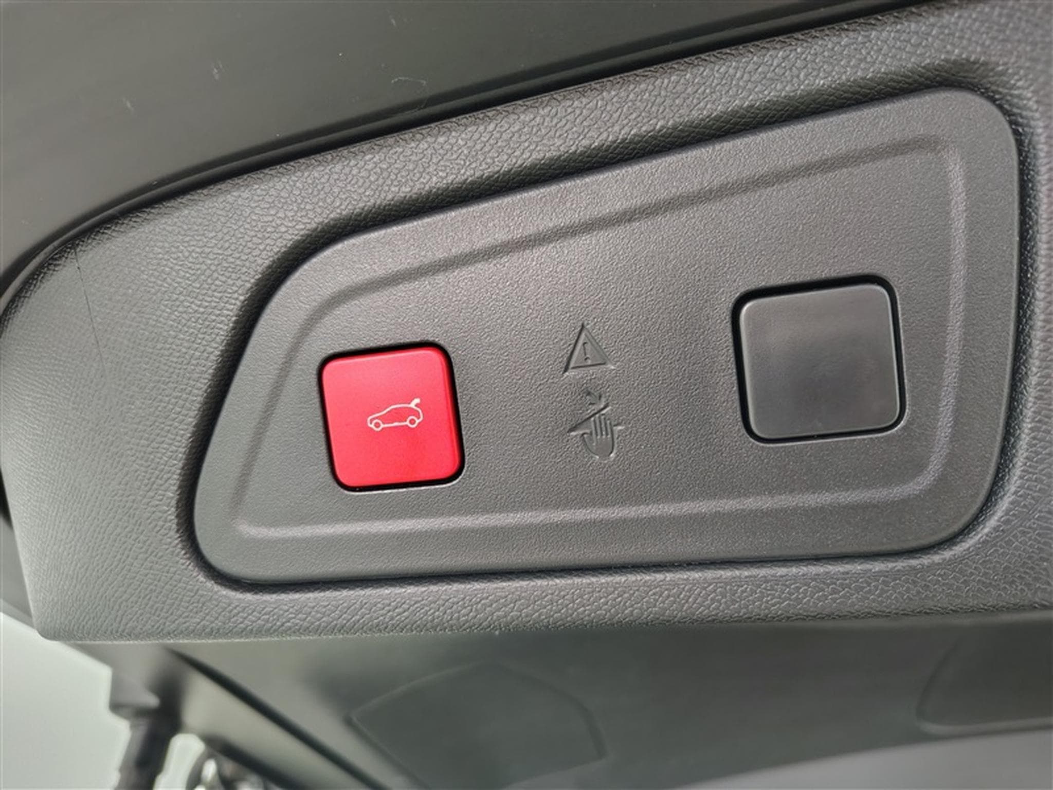 Citroen C5 Aircross 1.2i 130Cv EAT8 Shine NAVI / CARPLAY / FULL LED (2023) - Photo 20