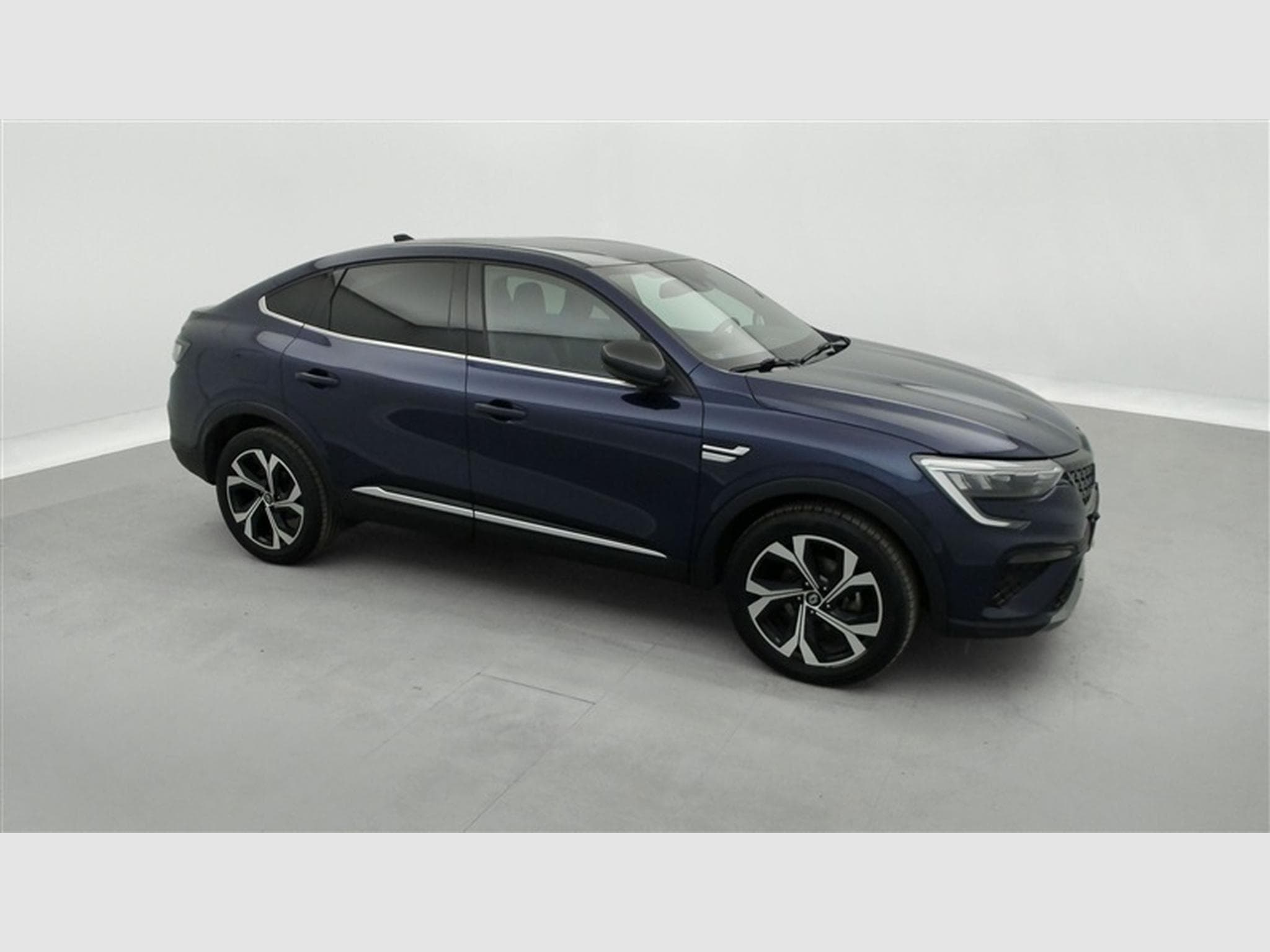 Renault Arkana E-TECH 1.6i Techno (2024) - Photo 22