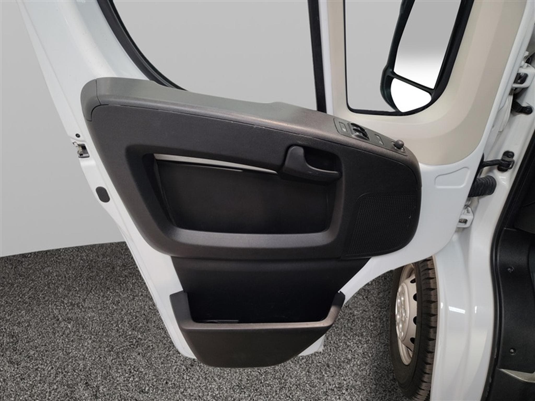 Opel Movano 2.3 Turbo D L3H2 3PL / NAVI / CLIM AUTO (2023) - Photo 16