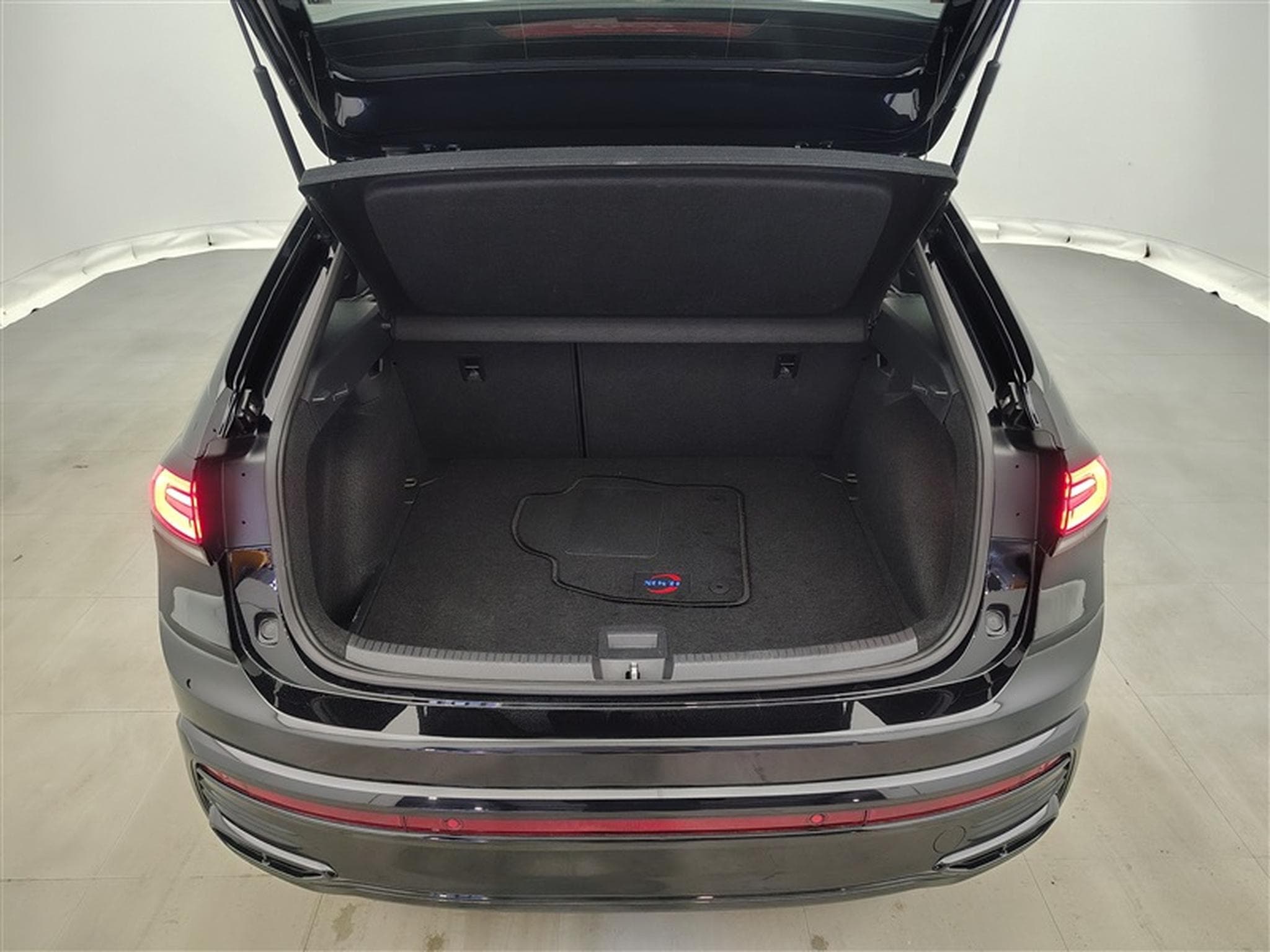 VW Taigo 1.0TSI DSG R-Line GPS/TOIT OUVRANT/CAMERA/PDC/JA 18" (2024) - Photo 14