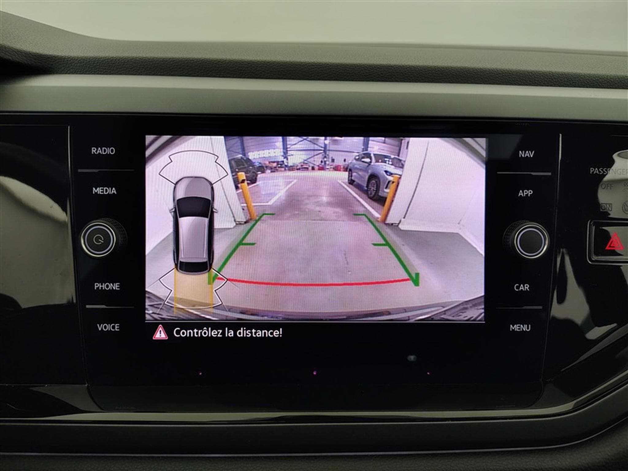 VW Taigo 1.0TSI DSG R-Line GPS/TOIT OUVRANT/CAMERA/PDC/JA 18" (2024) - Photo 18
