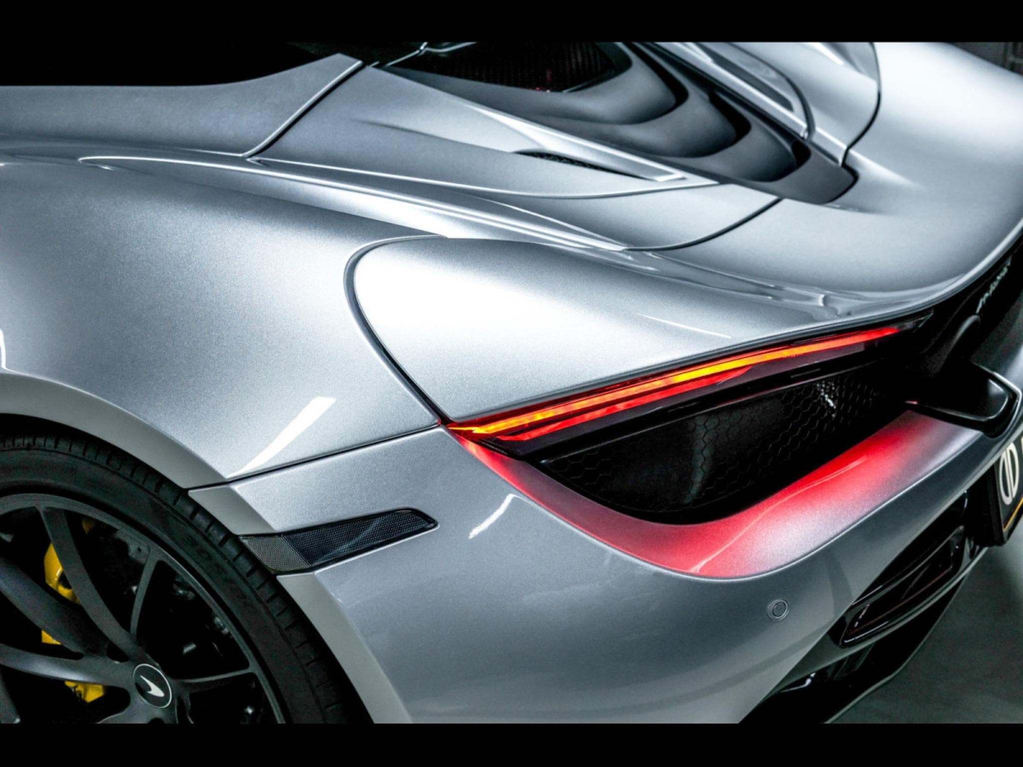McLaren 720S SPIDER 4.0 V8 720 - PACK STEALTH - FULL XPEL - SUPERNOVA SIL (2022) - Foto 21