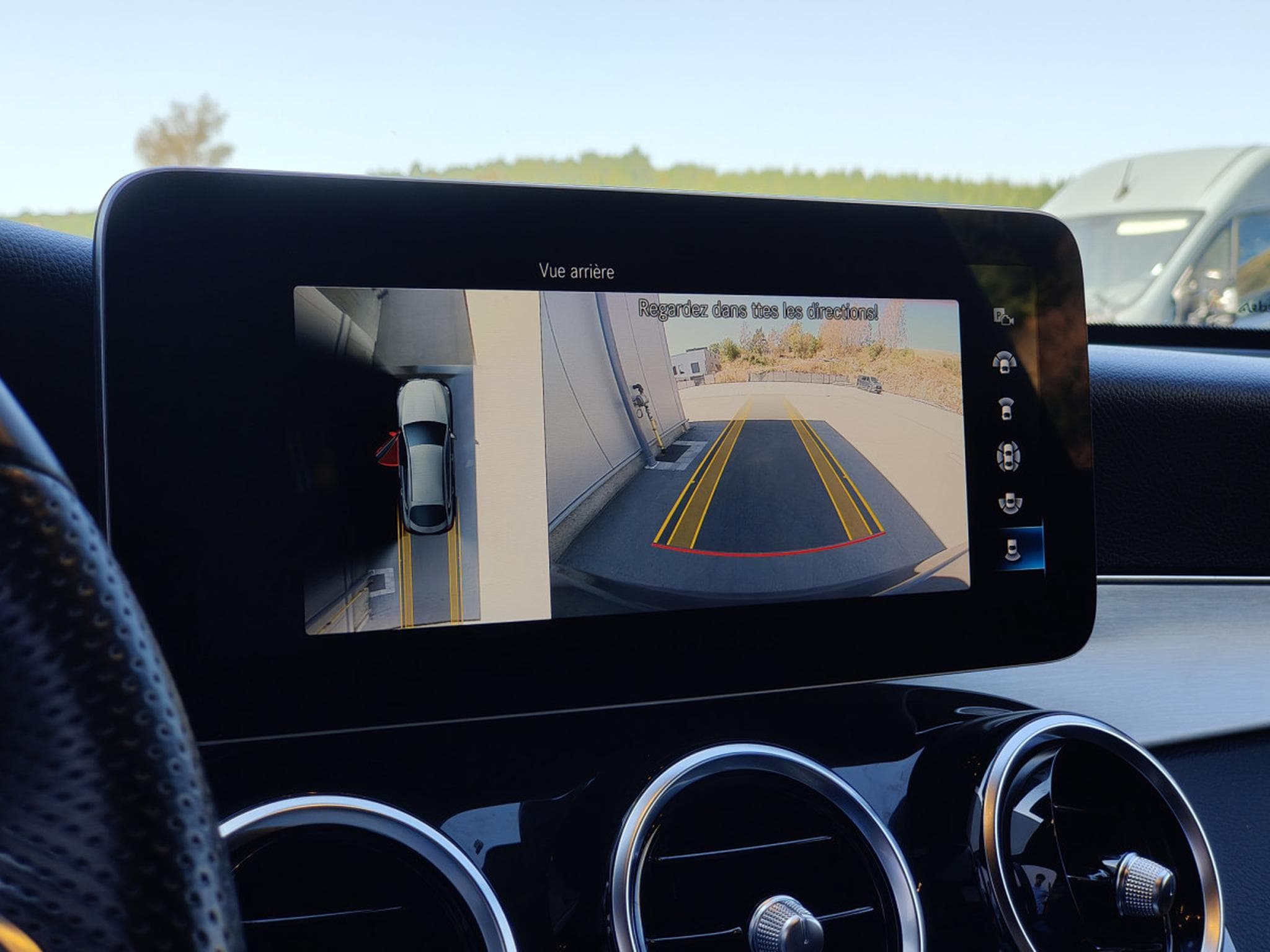 Mercedes GLC 200 4MATIC PACK AMG ECLAIRAGE AMBIANCE CARPLAY CAMERA 360 (2020) - Foto 19
