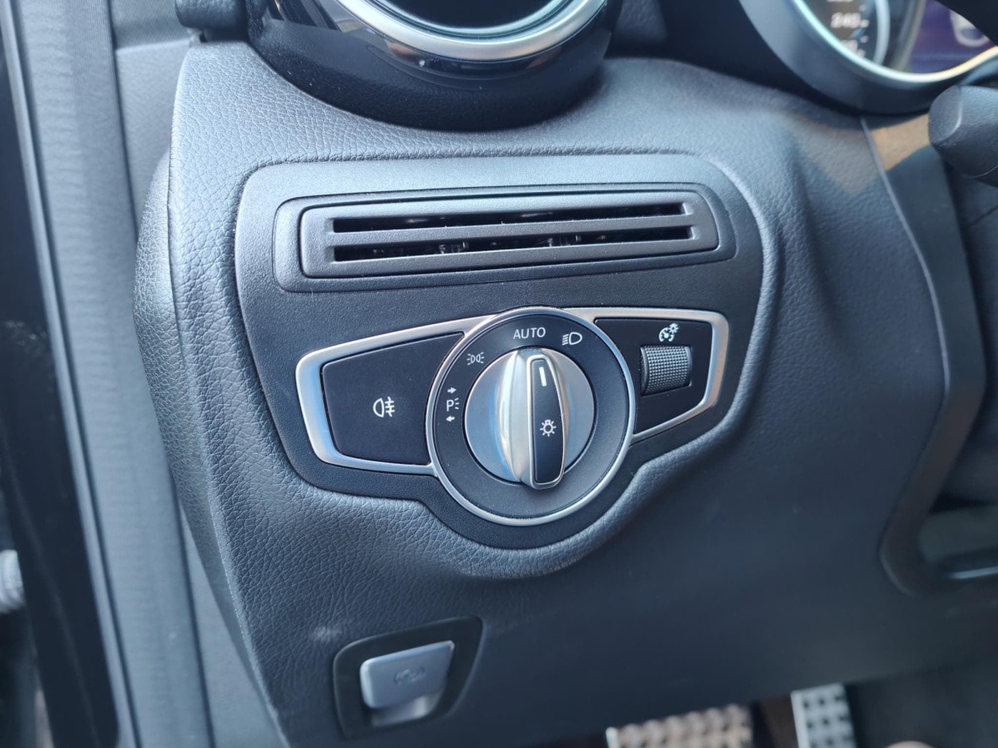Mercedes GLC 200 4MATIC PACK AMG ECLAIRAGE AMBIANCE CARPLAY CAMERA 360 (2020) - Foto 24