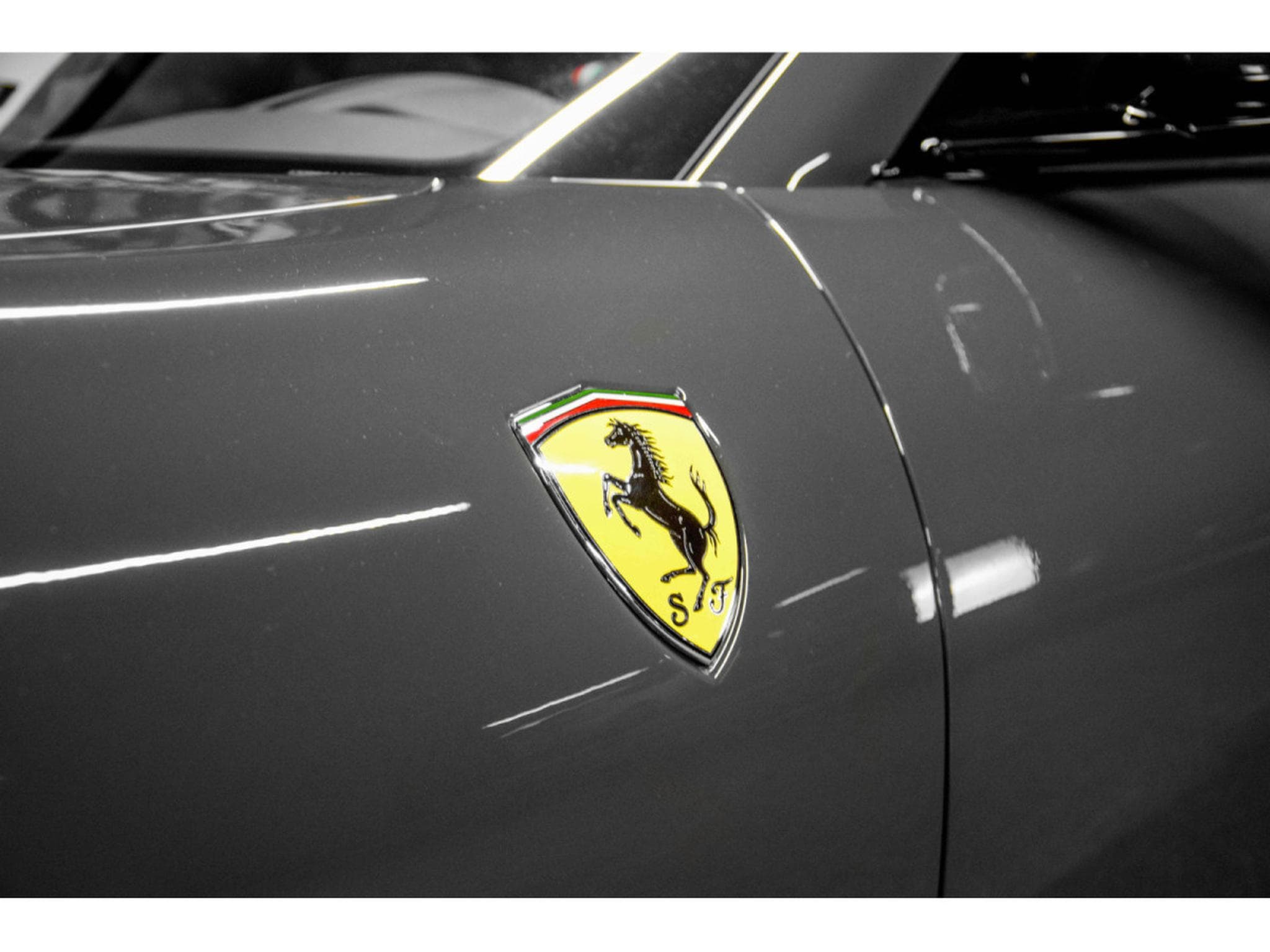 Ferrari Roma 3.9 V8 Spider - GRIGIO SCURO / FULL CARBON (2025) - Foto 27