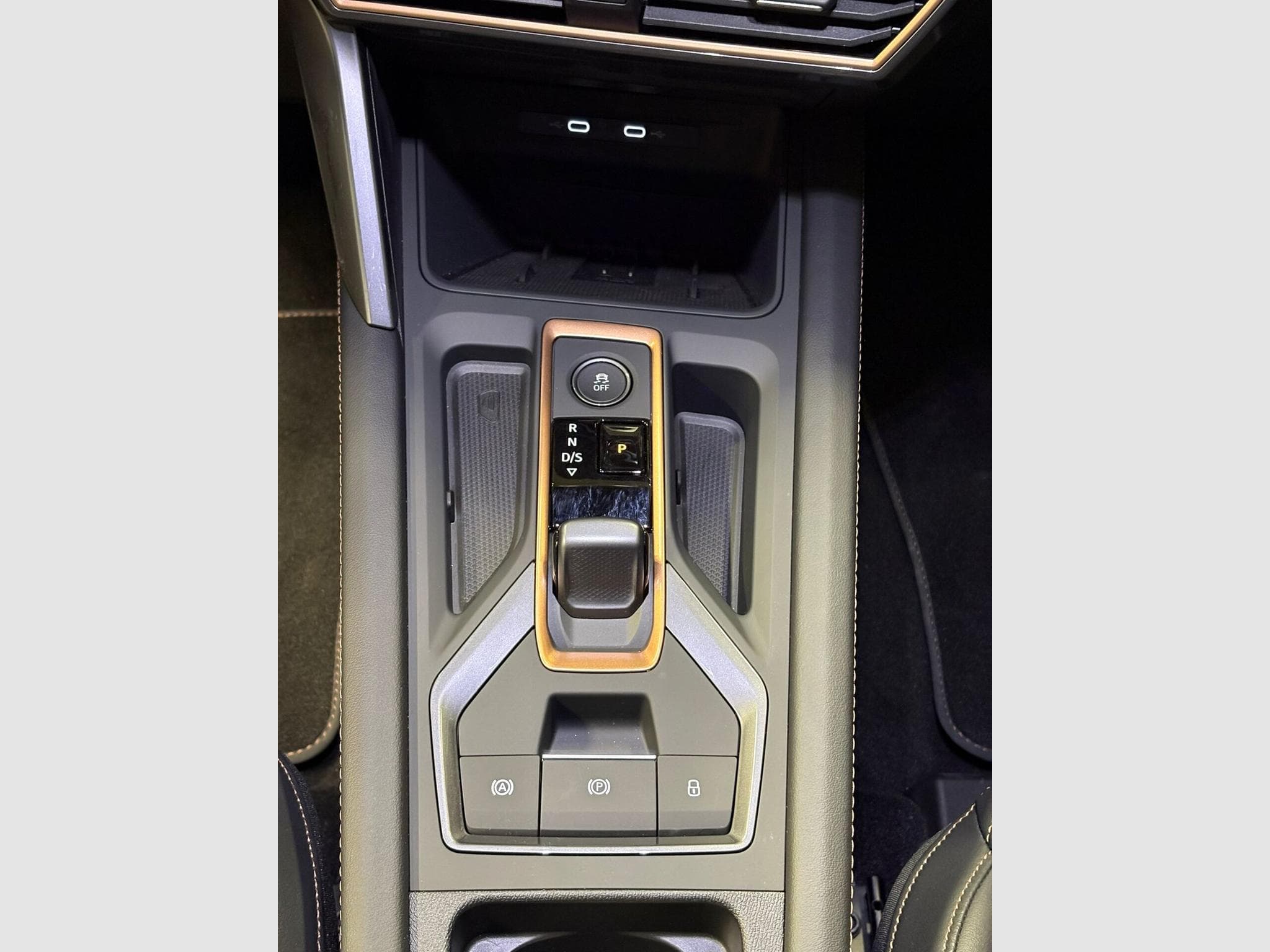 Cupra Formentor VZ 2.0 TSI 333cv 4X4 (2025) - Foto 11