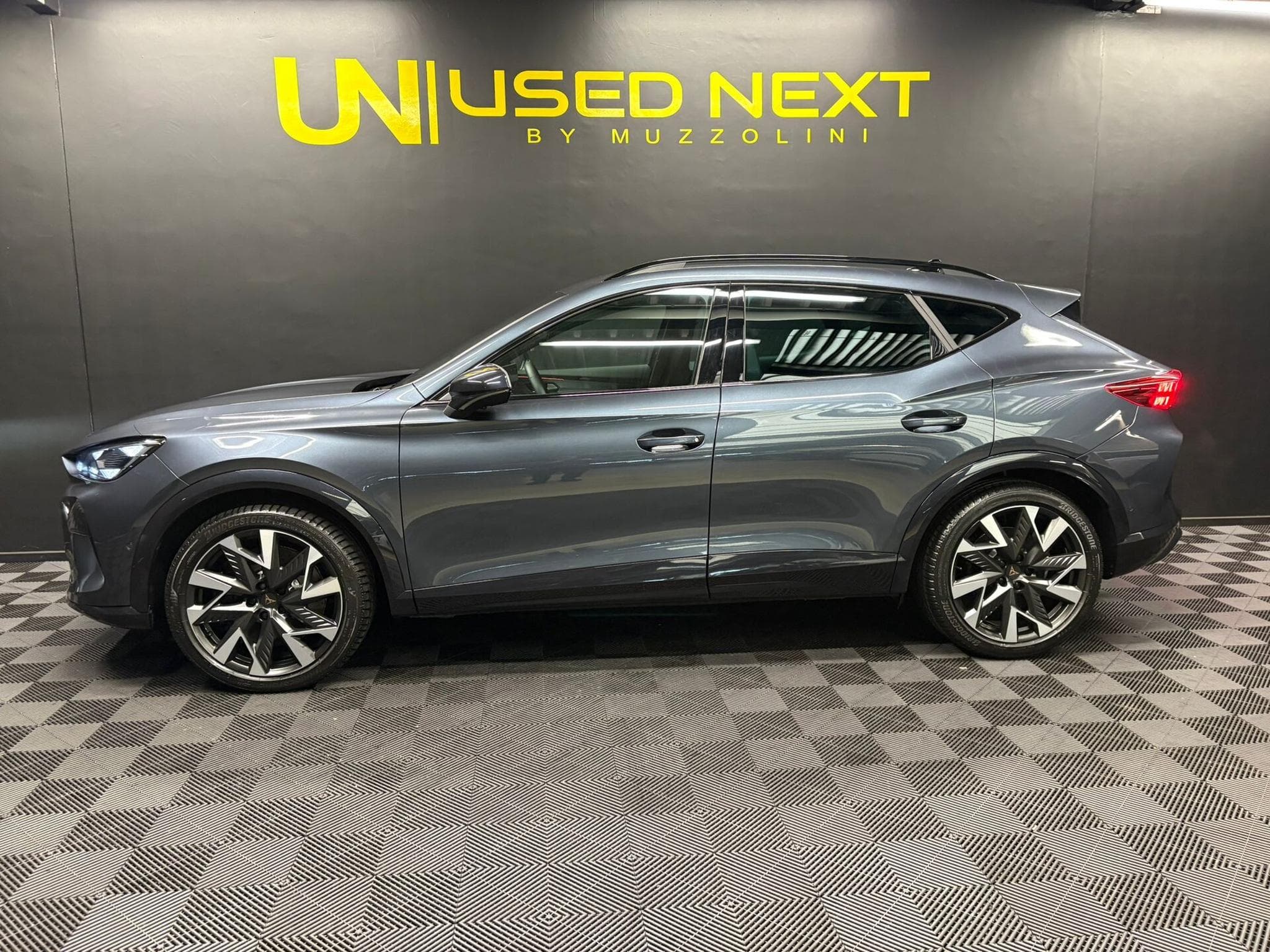 Cupra Formentor VZ 2.0 TSI 333cv 4X4 (2025) - Foto 5