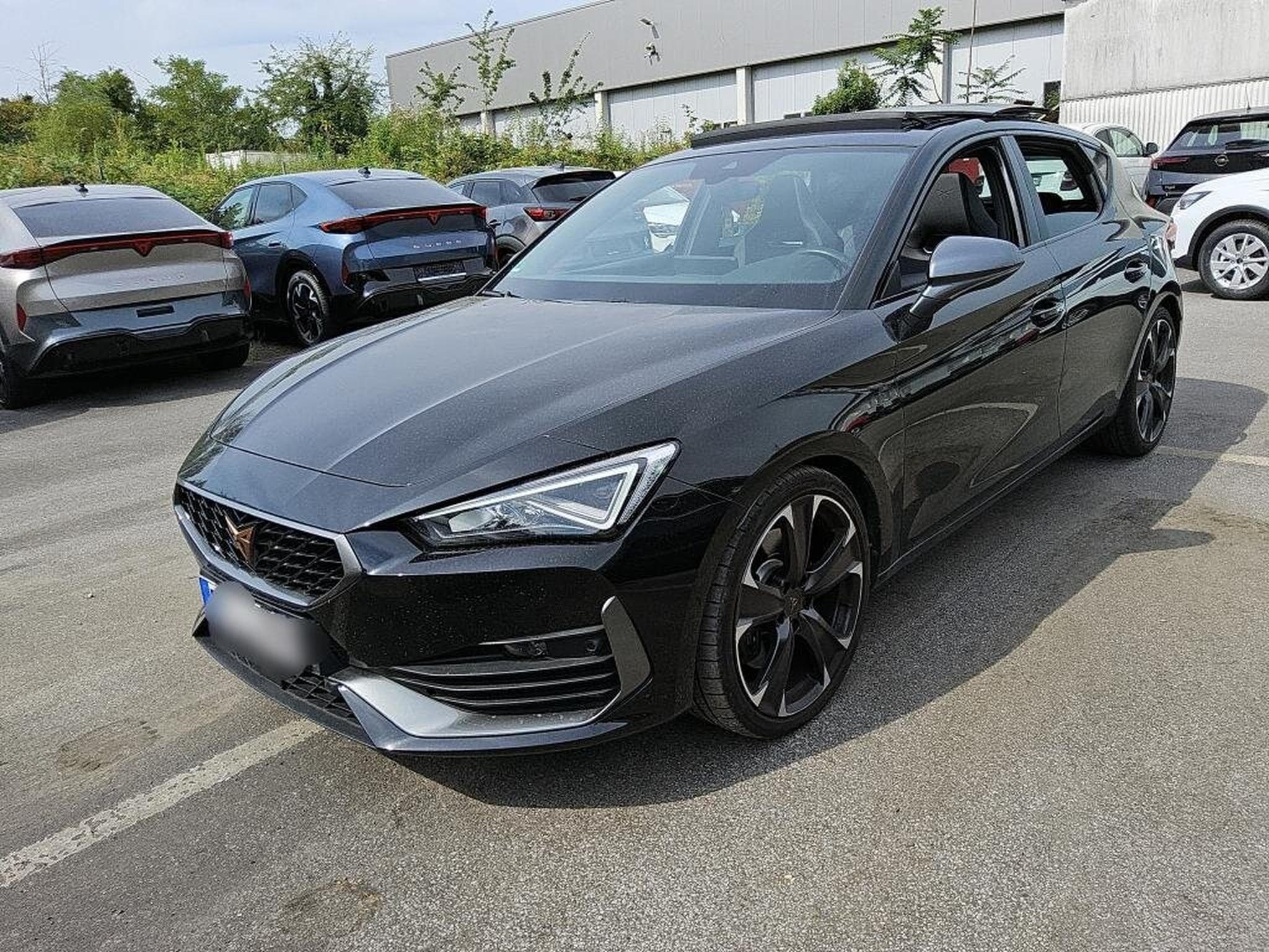 Cupra Leon 2.0 DSG7 300cv (2024) - Foto 1
