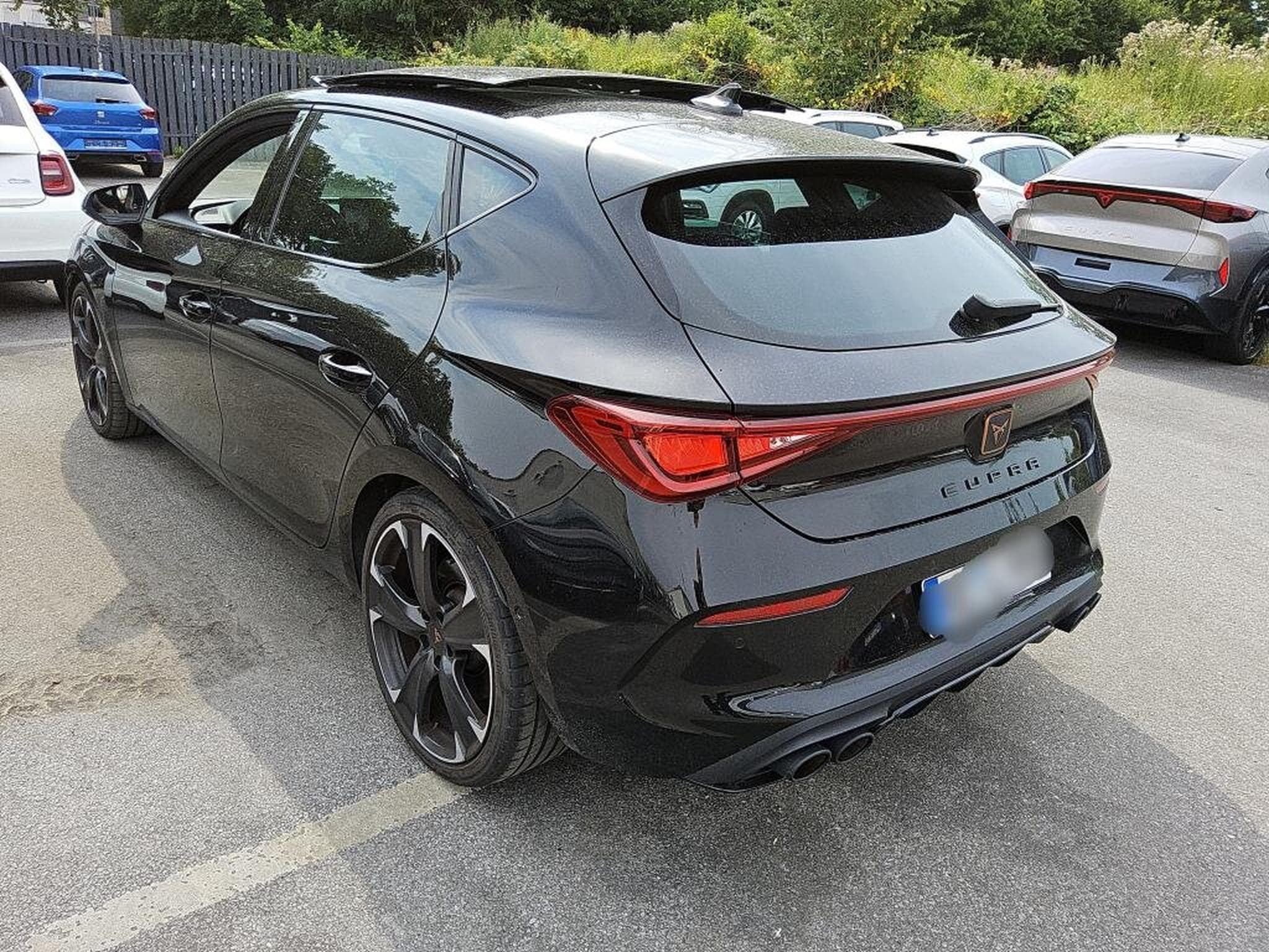Cupra Leon 2.0 DSG7 300cv (2024) - Foto 2