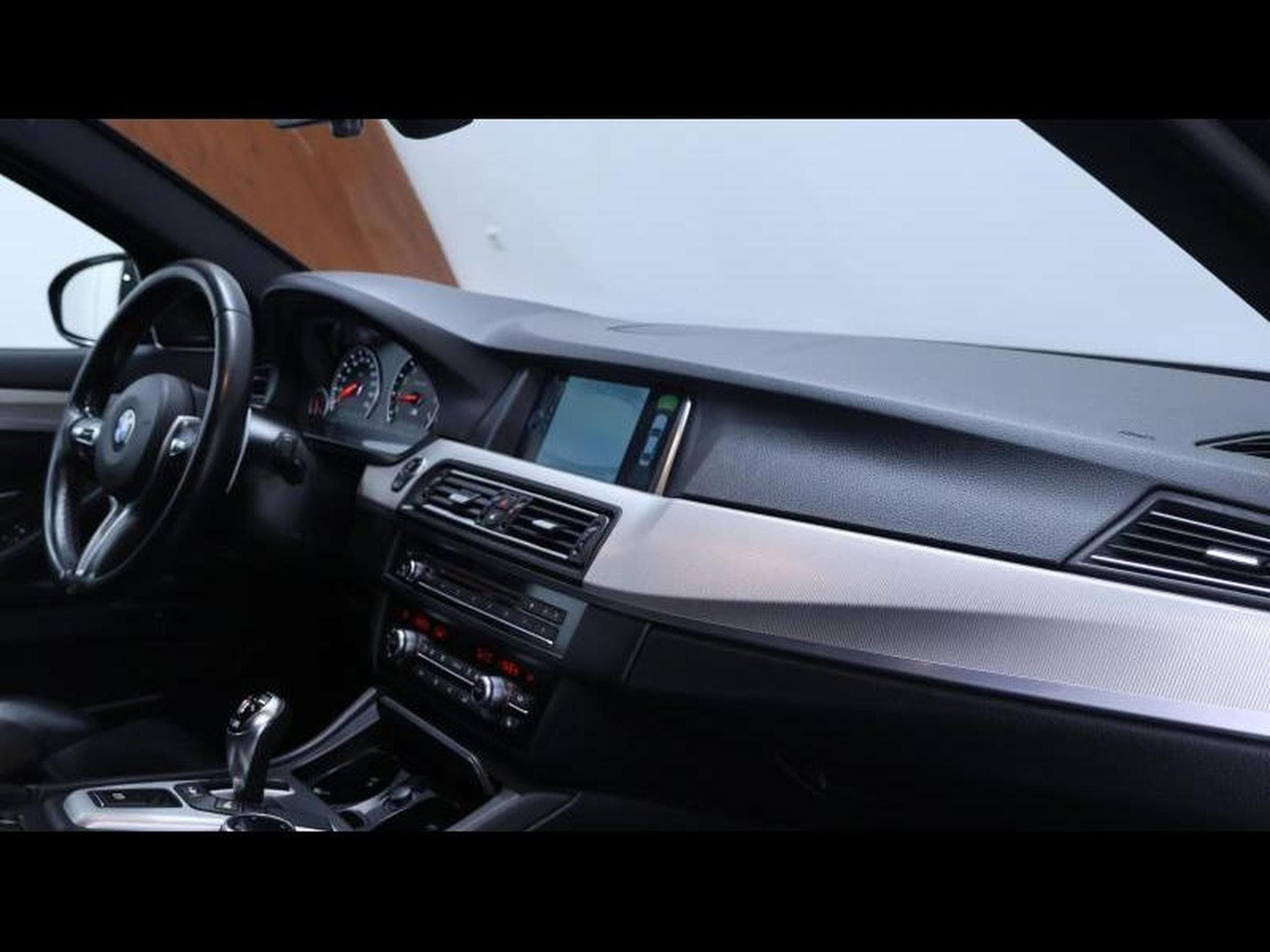 BMW M5 4.4 V8 575 DKG  Competition Pack (2013) - Photo 18