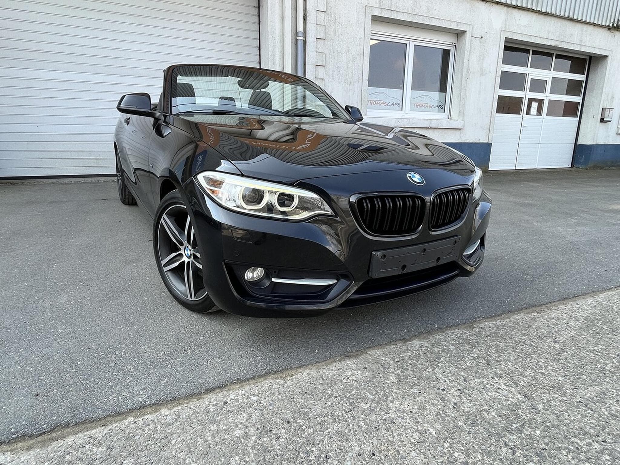 BMW 220 i Cabriolet - pack sport - full cuir chauffant - camera - Xe (2015) - Photo 14